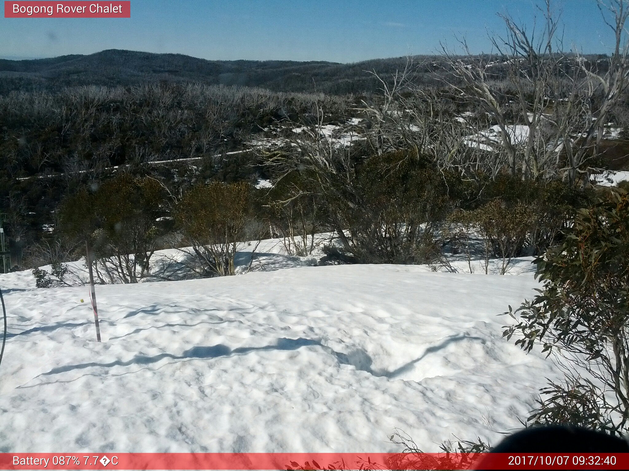 Bogong Web Cam 9:32am Saturday 7th of October 2017