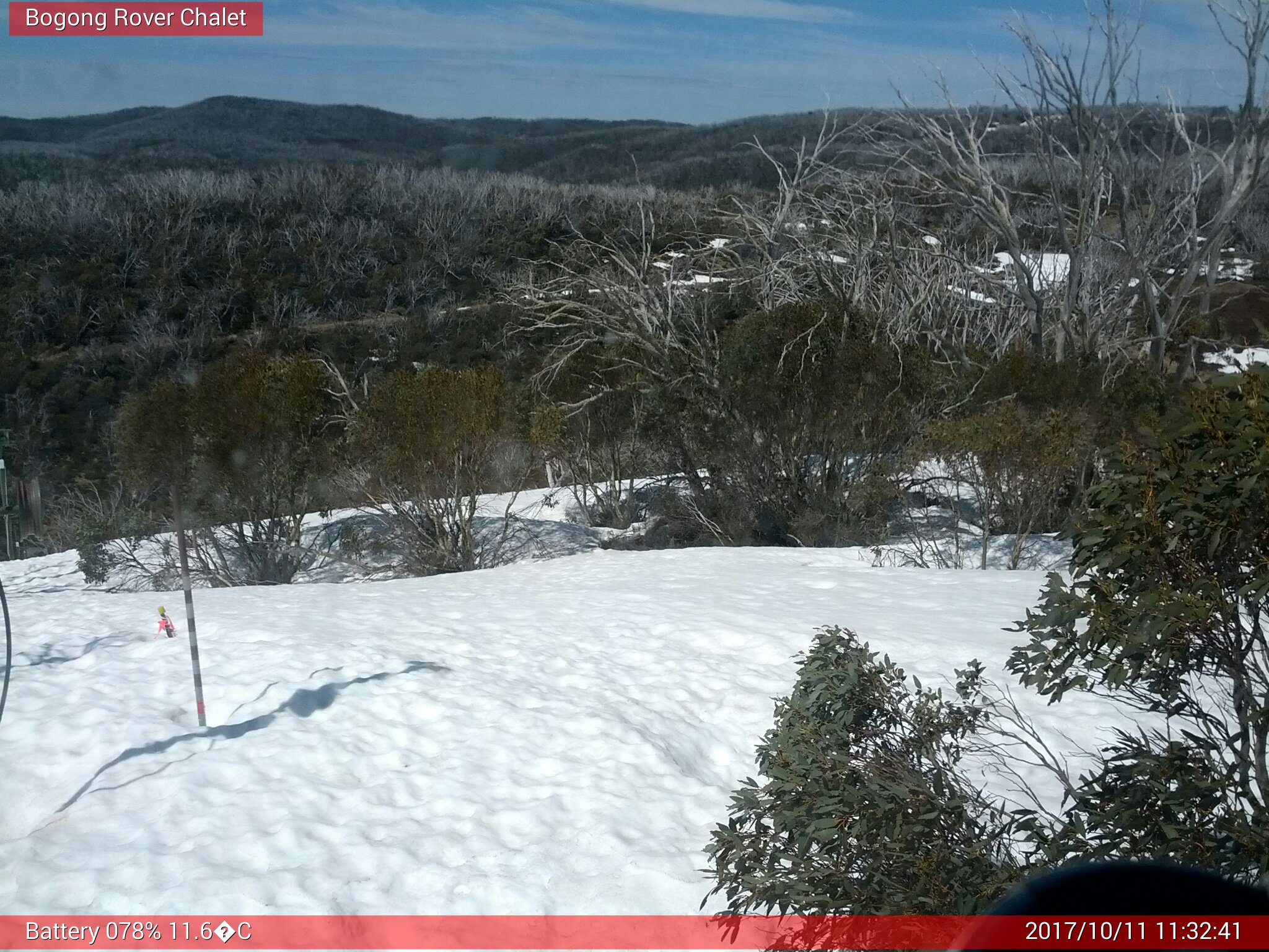 Bogong Web Cam 11:32am Wednesday 11th of October 2017