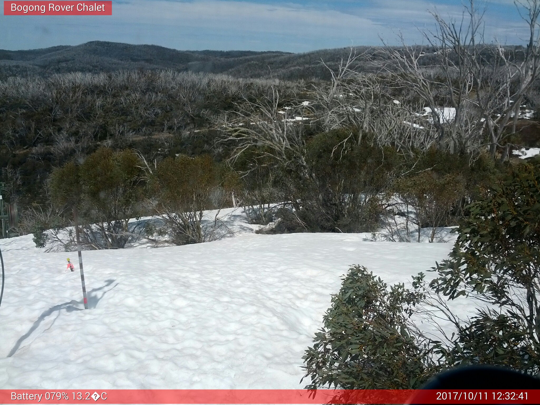 Bogong Web Cam 12:32pm Wednesday 11th of October 2017