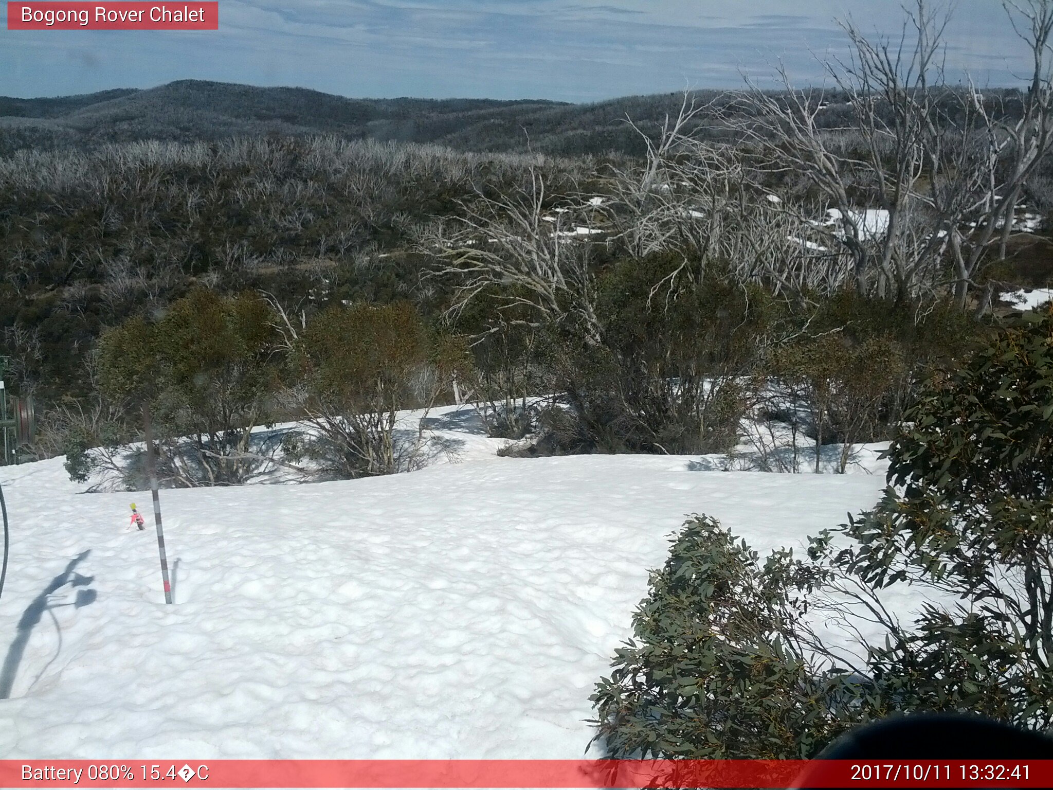 Bogong Web Cam 1:32pm Wednesday 11th of October 2017