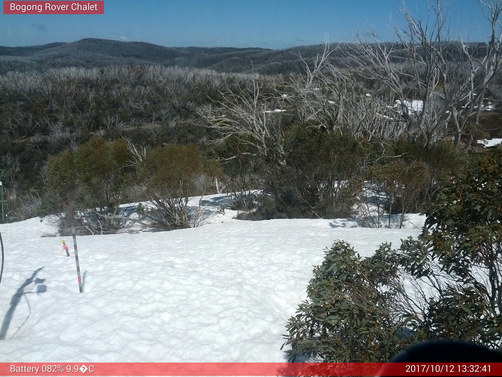 Bogong Web Cam 1:32pm Thursday 12th of October 2017