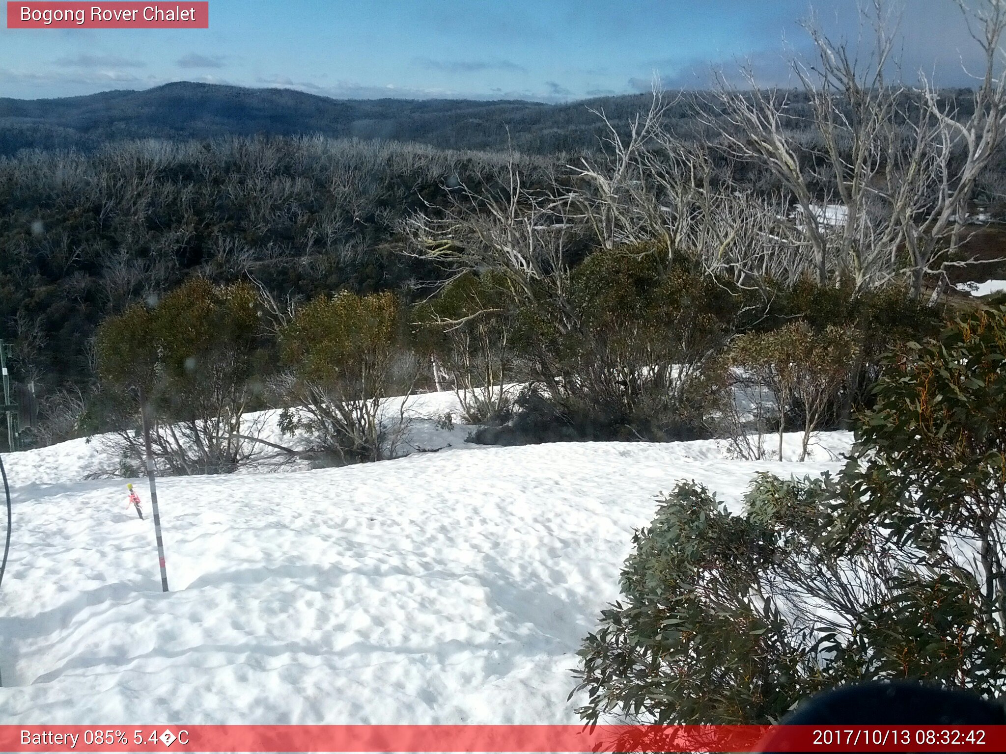 Bogong Web Cam 8:32am Friday 13th of October 2017