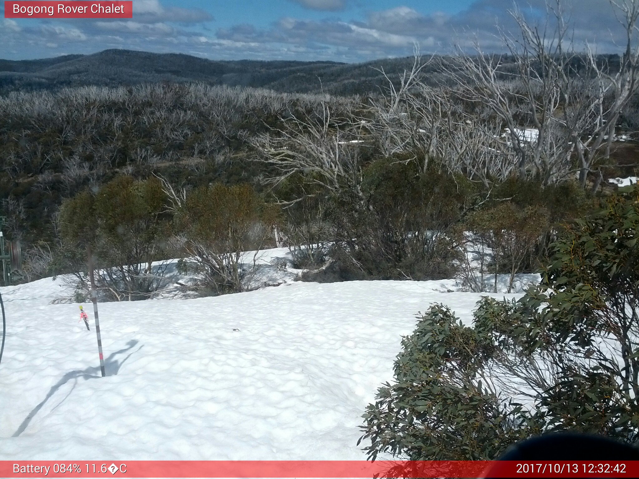 Bogong Web Cam 12:32pm Friday 13th of October 2017