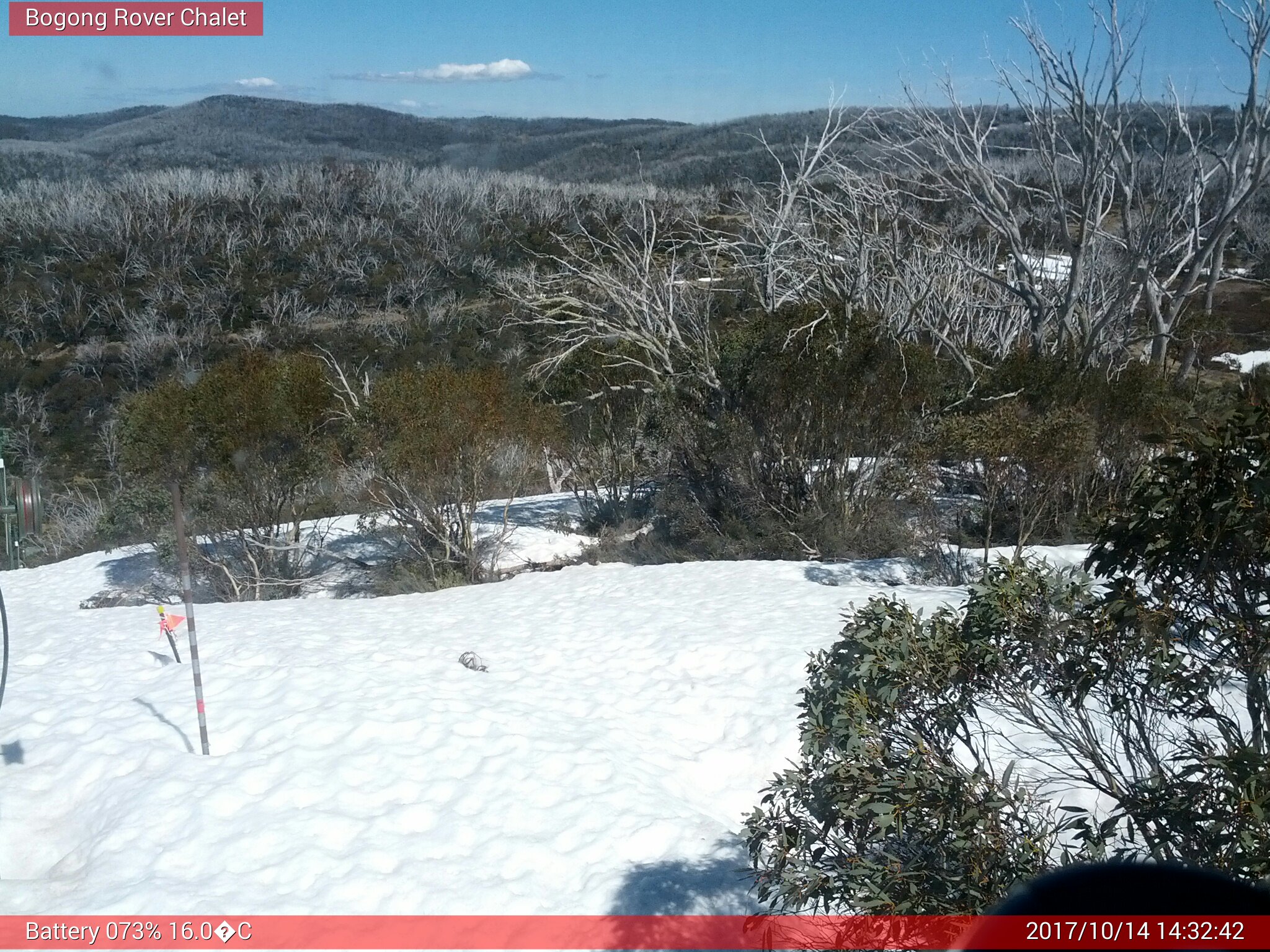 Bogong Web Cam 2:32pm Saturday 14th of October 2017