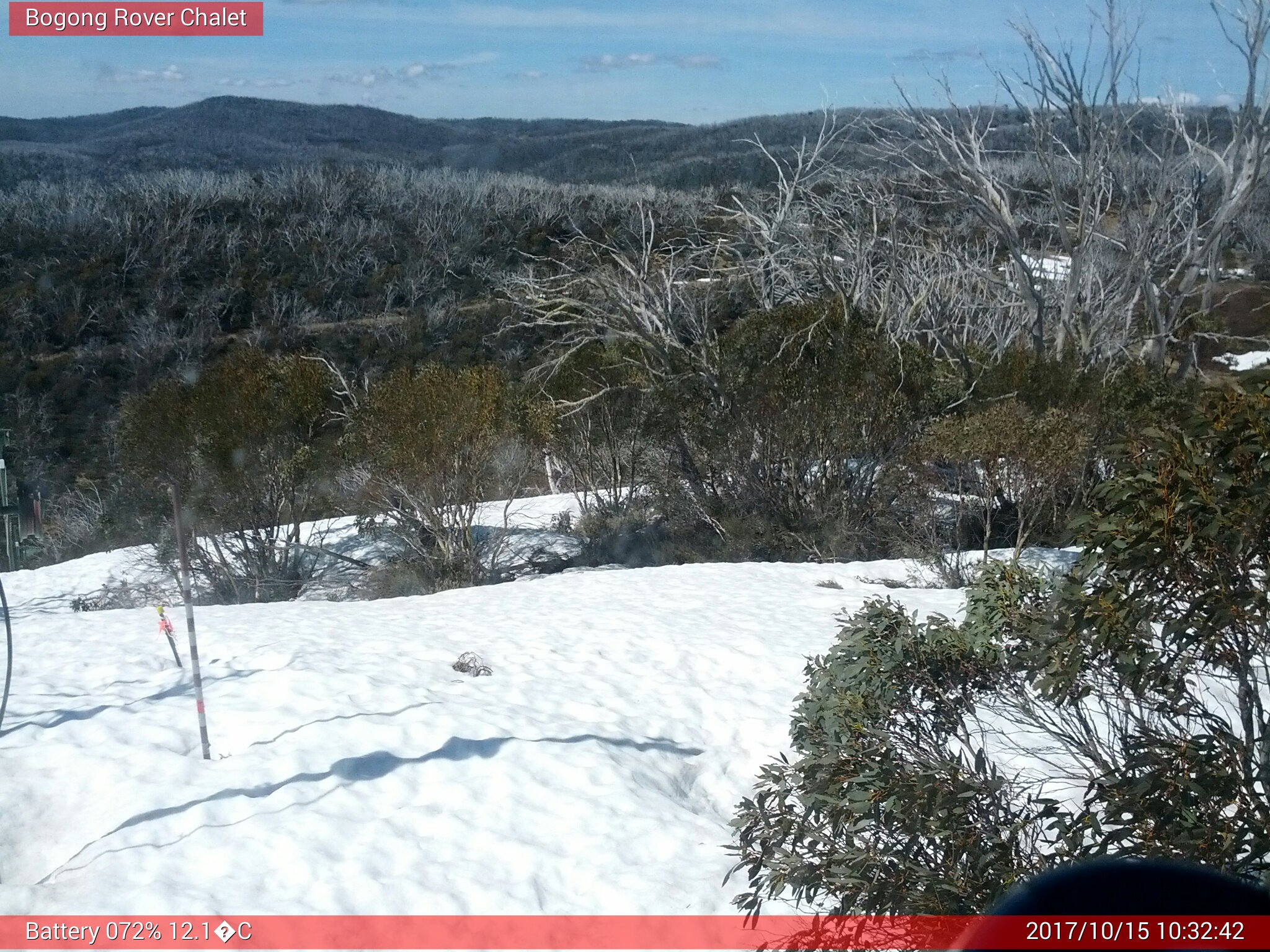 Bogong Web Cam 10:32am Sunday 15th of October 2017