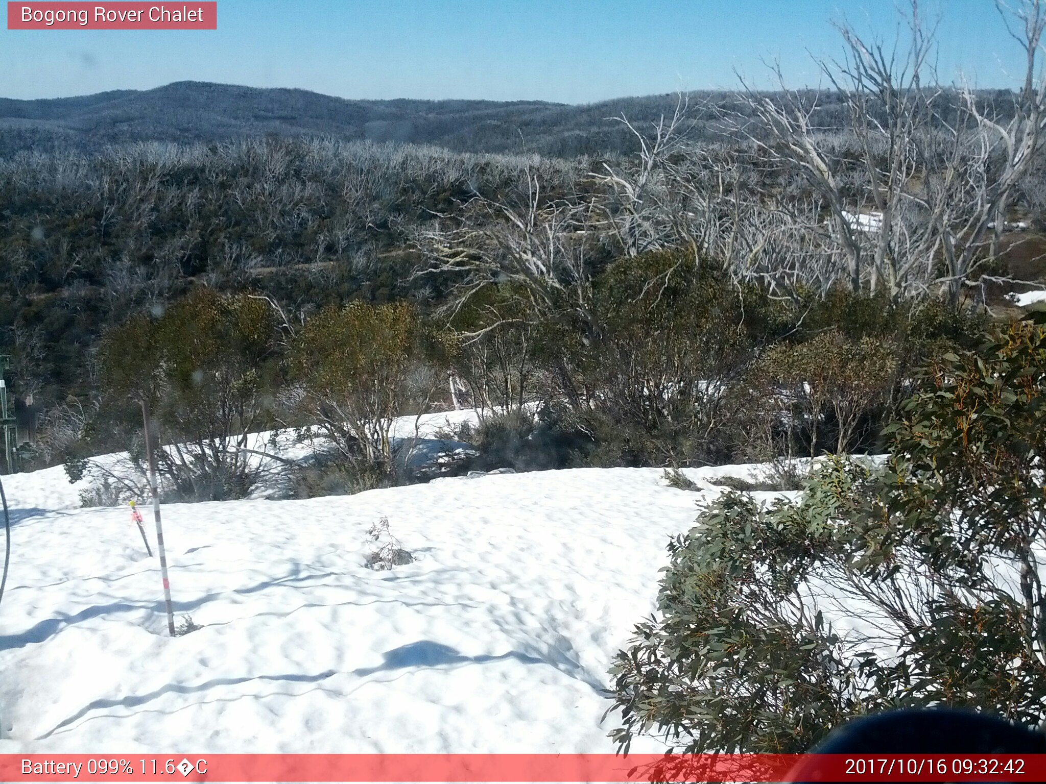 Bogong Web Cam 9:32am Monday 16th of October 2017