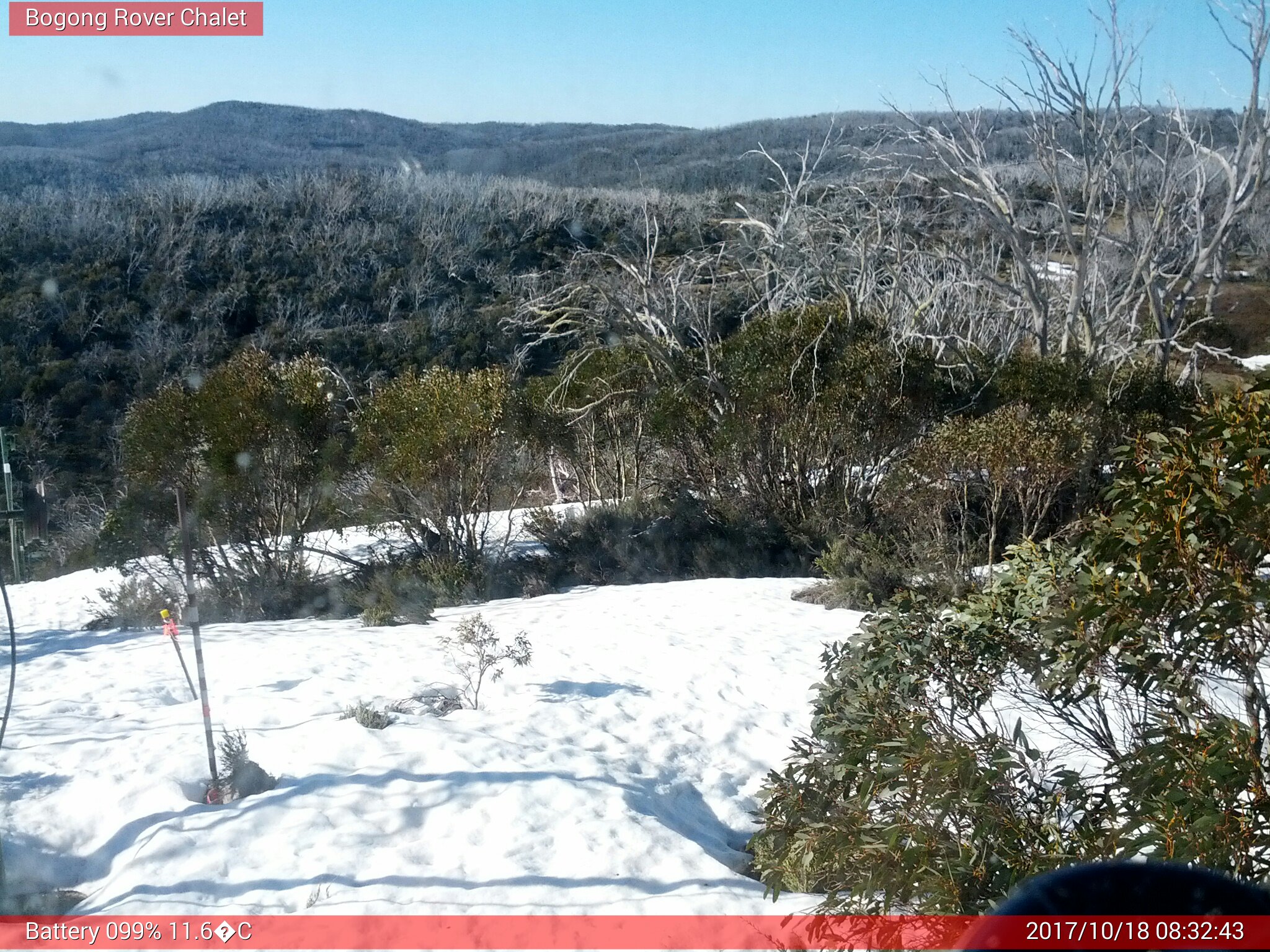 Bogong Web Cam 8:32am Wednesday 18th of October 2017