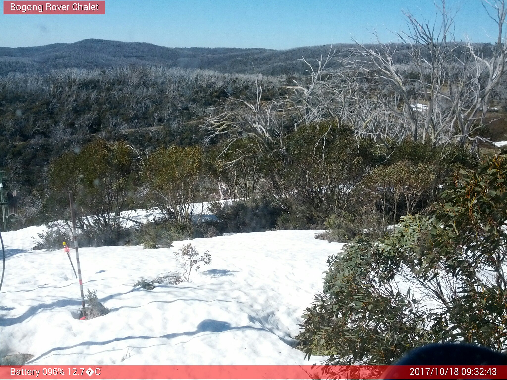 Bogong Web Cam 9:32am Wednesday 18th of October 2017