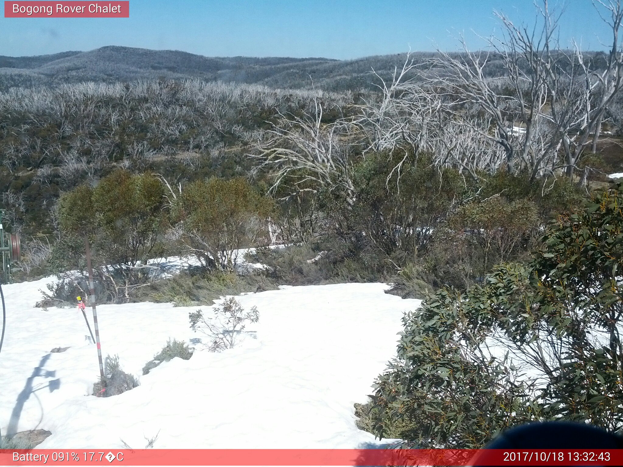 Bogong Web Cam 1:32pm Wednesday 18th of October 2017