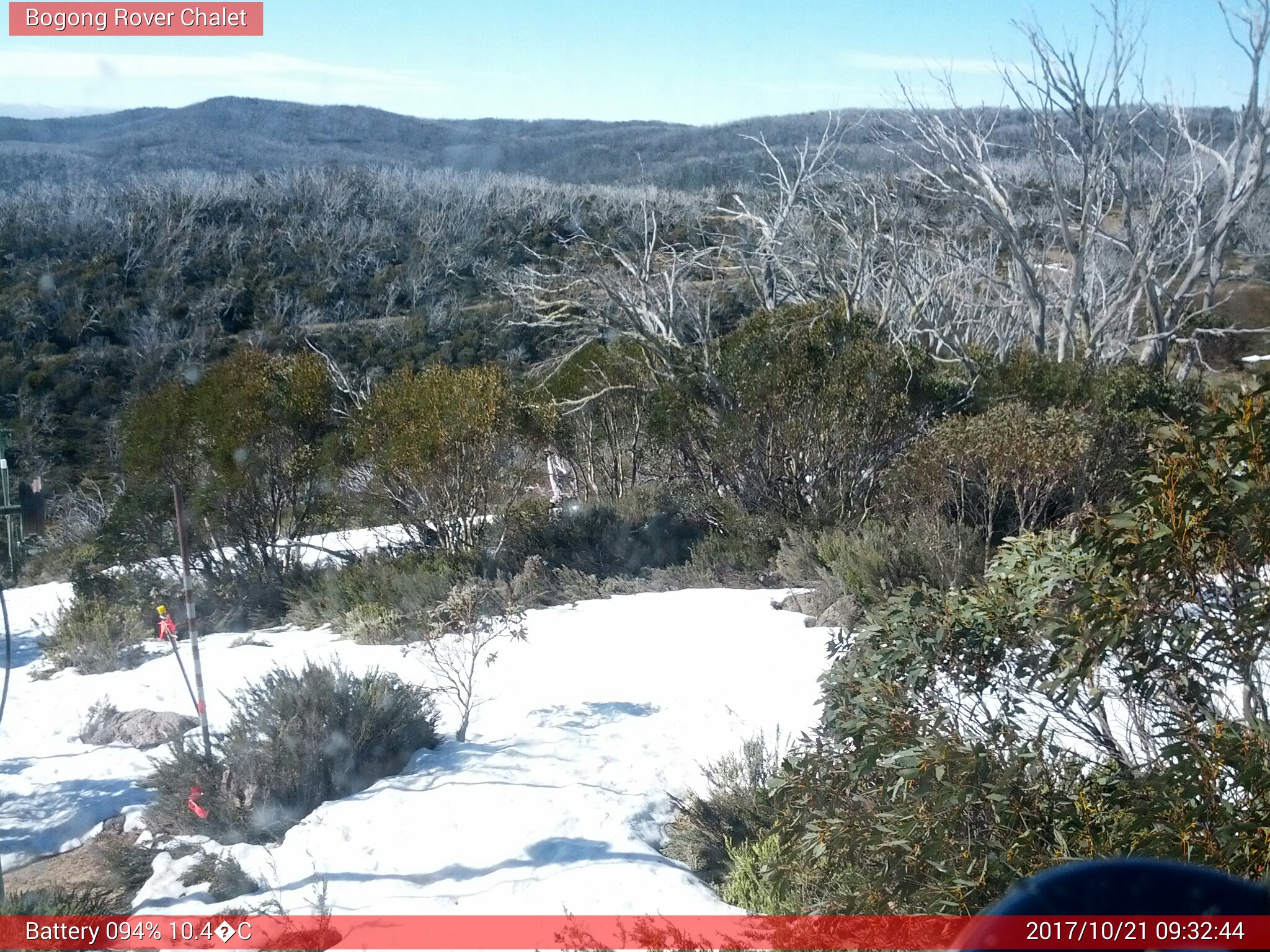 Bogong Web Cam 9:32am Saturday 21st of October 2017