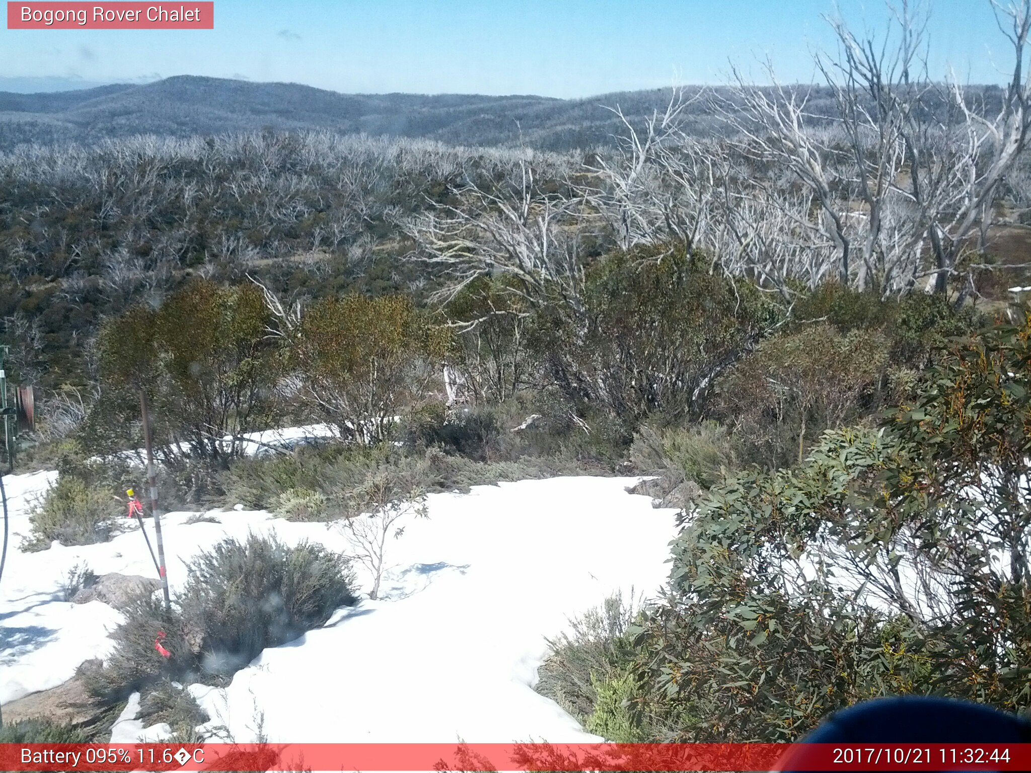 Bogong Web Cam 11:32am Saturday 21st of October 2017