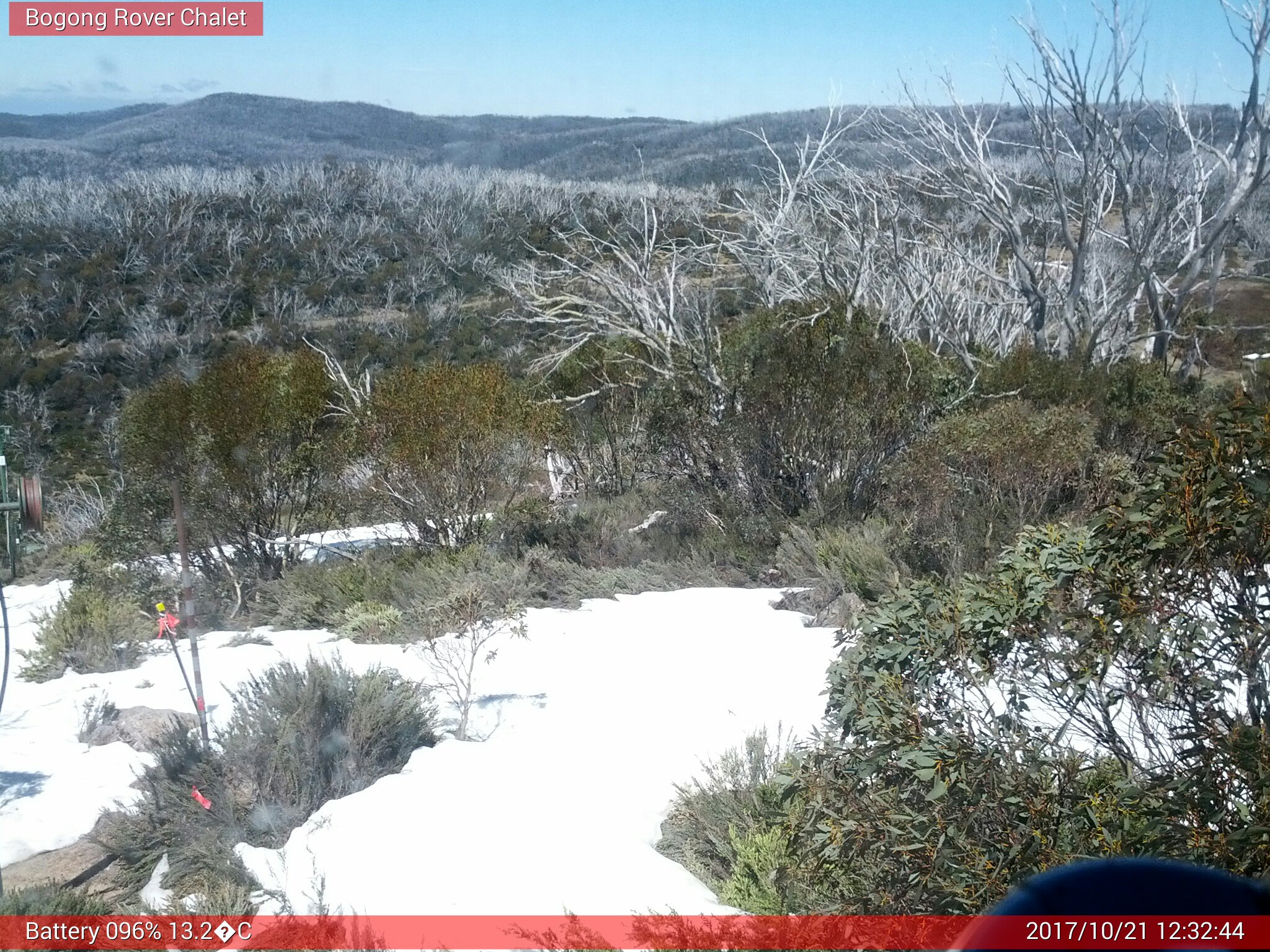 Bogong Web Cam 12:32pm Saturday 21st of October 2017