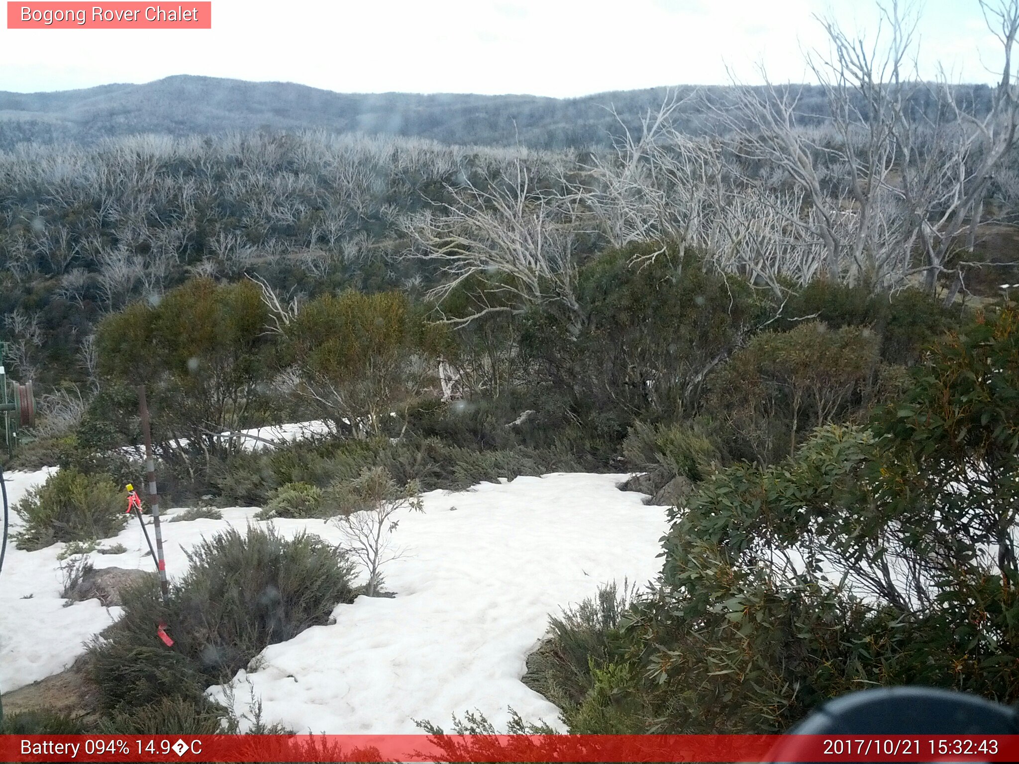 Bogong Web Cam 3:32pm Saturday 21st of October 2017