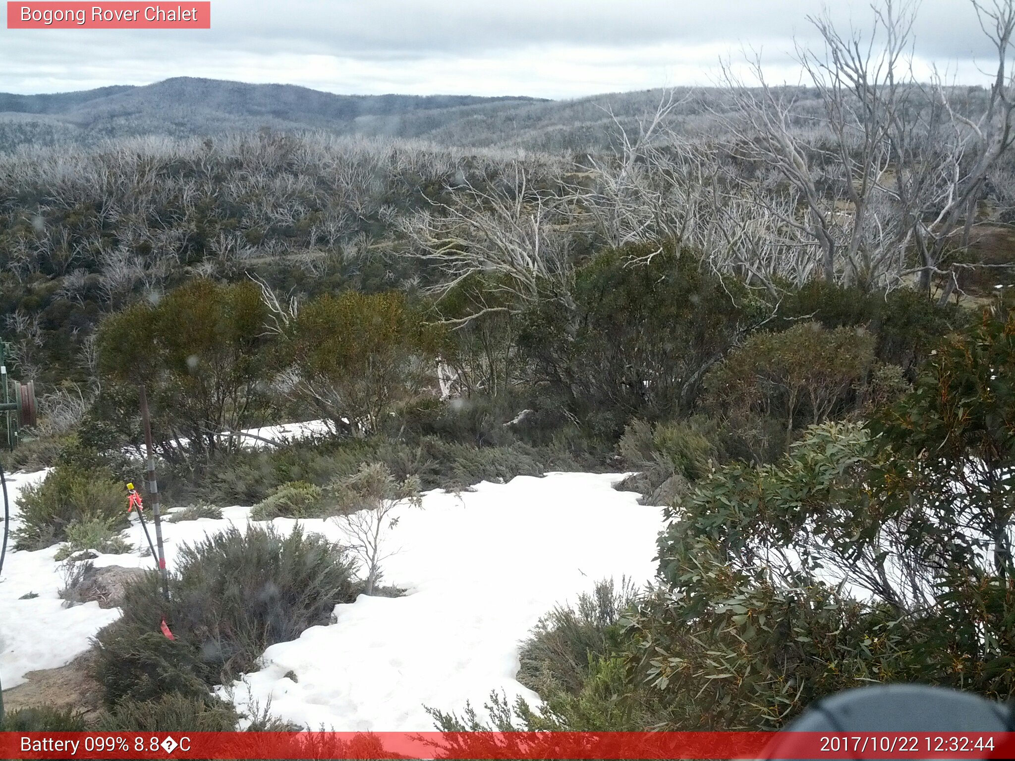 Bogong Web Cam 12:32pm Sunday 22nd of October 2017