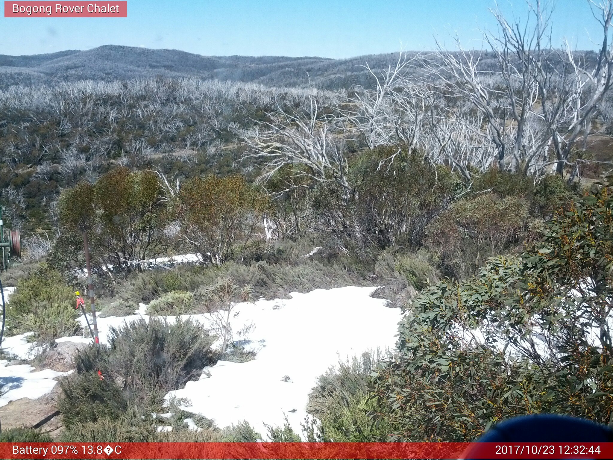 Bogong Web Cam 12:32pm Monday 23rd of October 2017