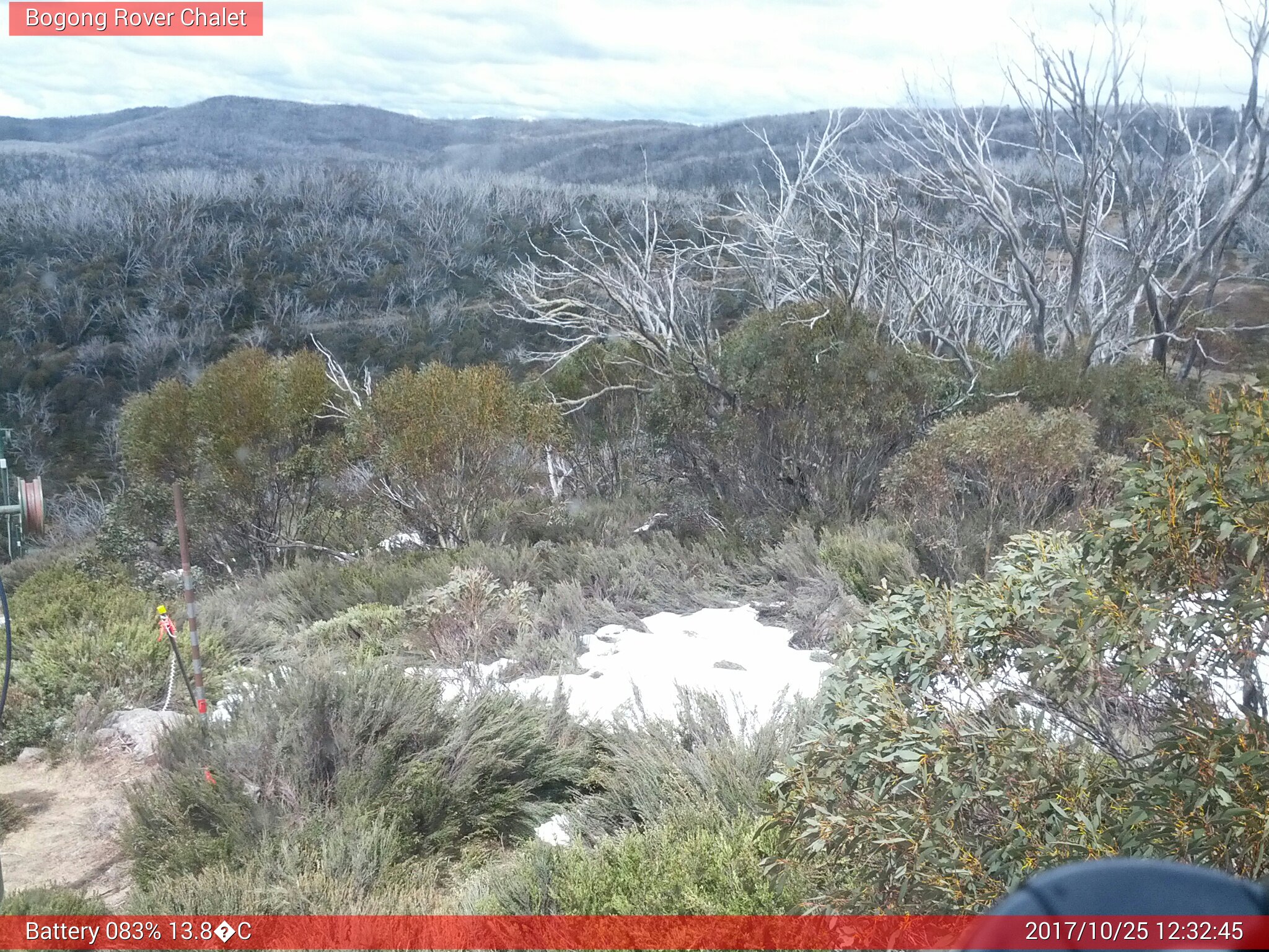 Bogong Web Cam 12:32pm Wednesday 25th of October 2017