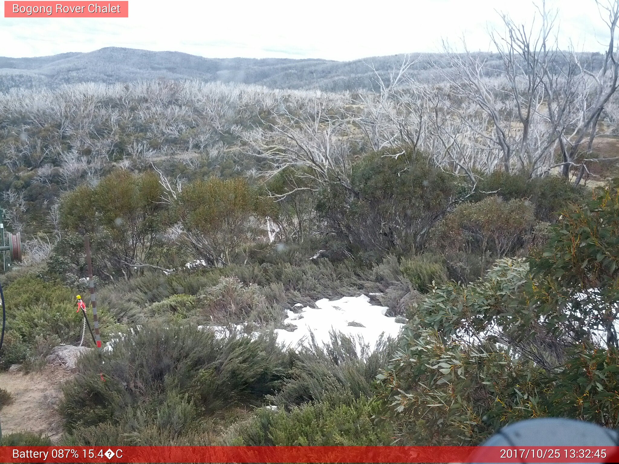 Bogong Web Cam 1:32pm Wednesday 25th of October 2017