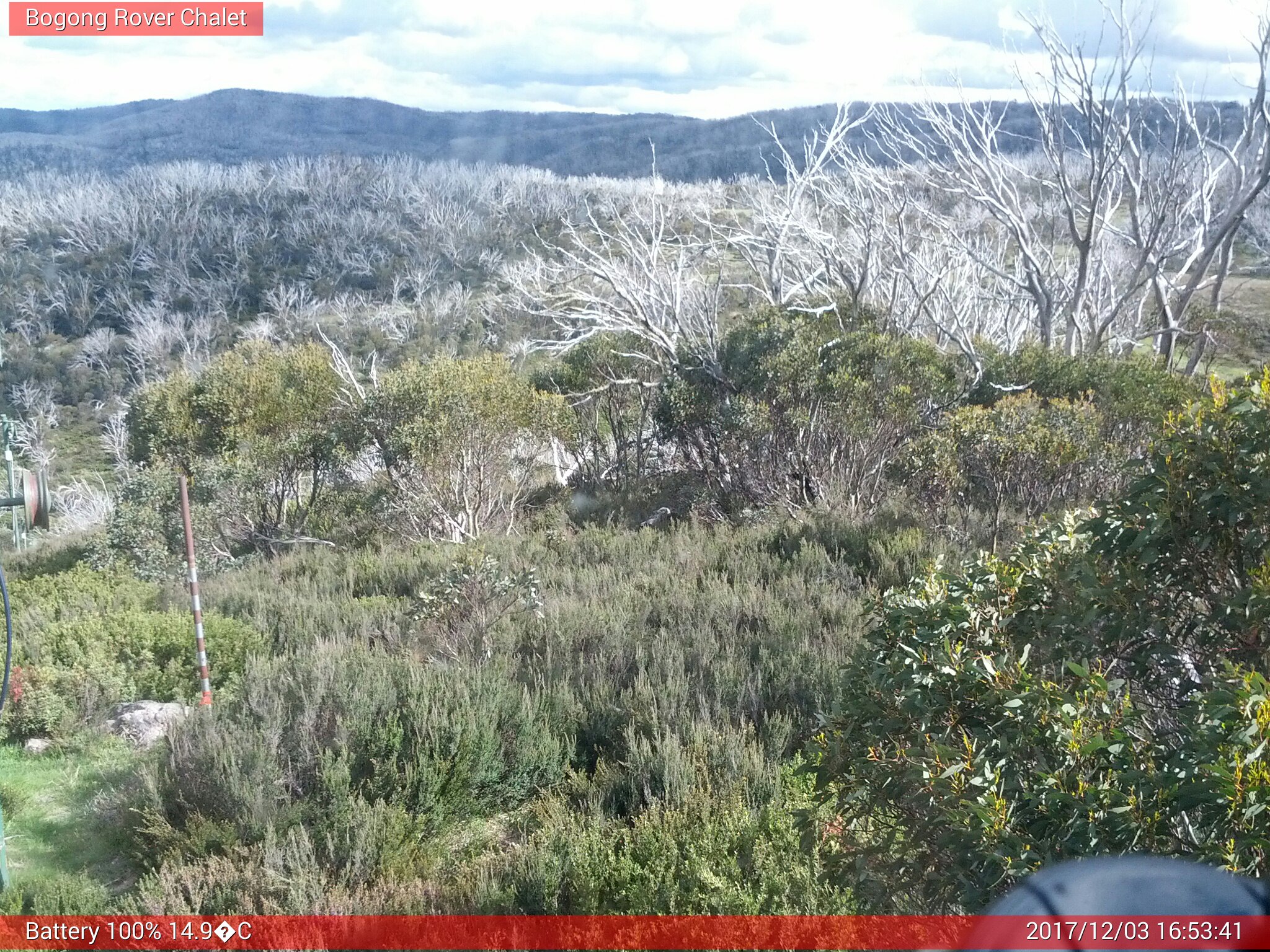 Bogong Web Cam 4:53pm Sunday 3rd of December 2017