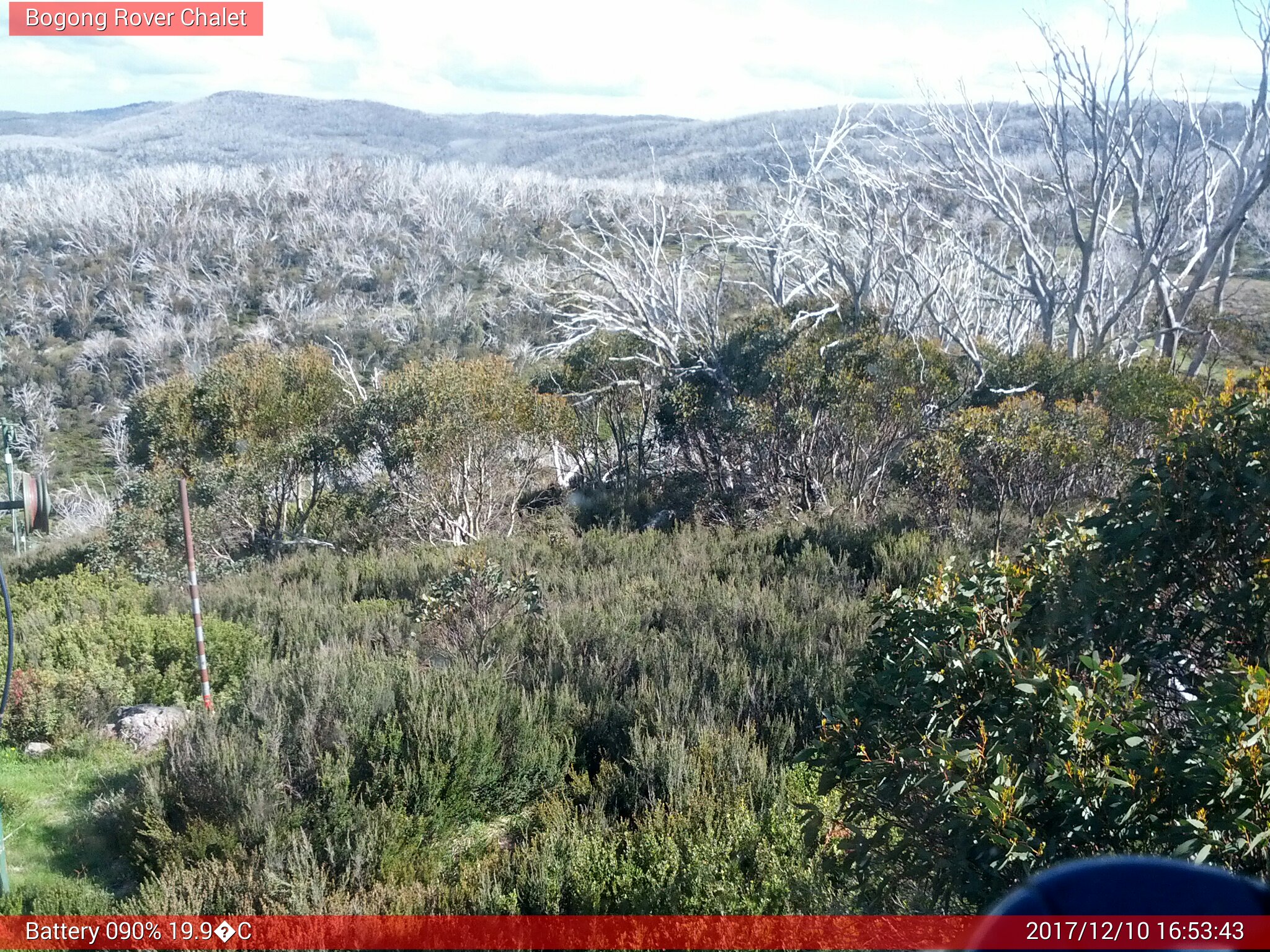 Bogong Web Cam 4:53pm Sunday 10th of December 2017