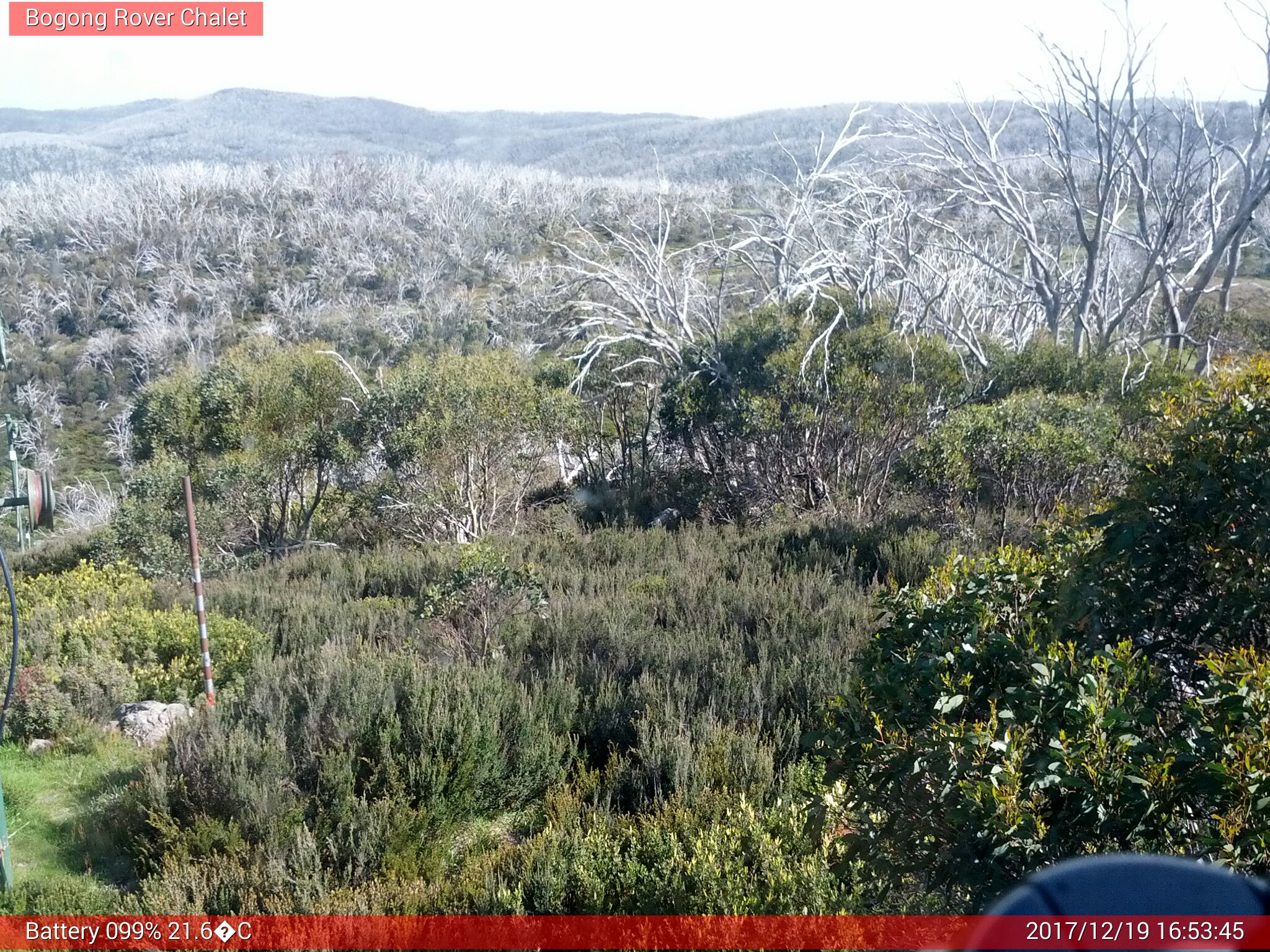 Bogong Web Cam 4:53pm Tuesday 19th of December 2017