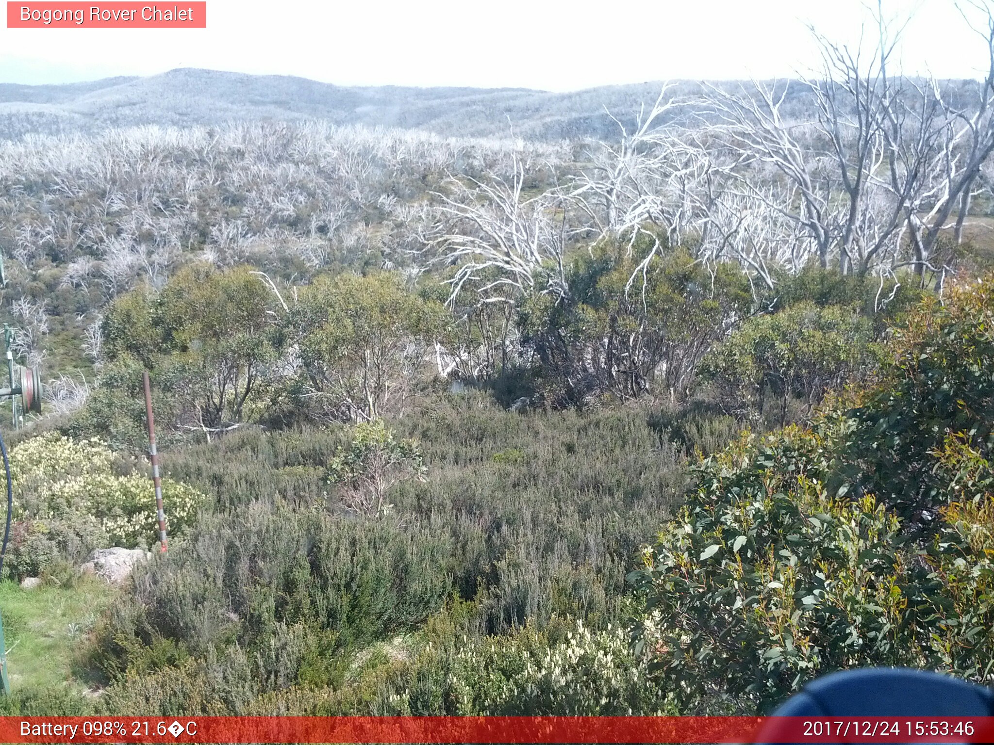 Bogong Web Cam 3:53pm Sunday 24th of December 2017