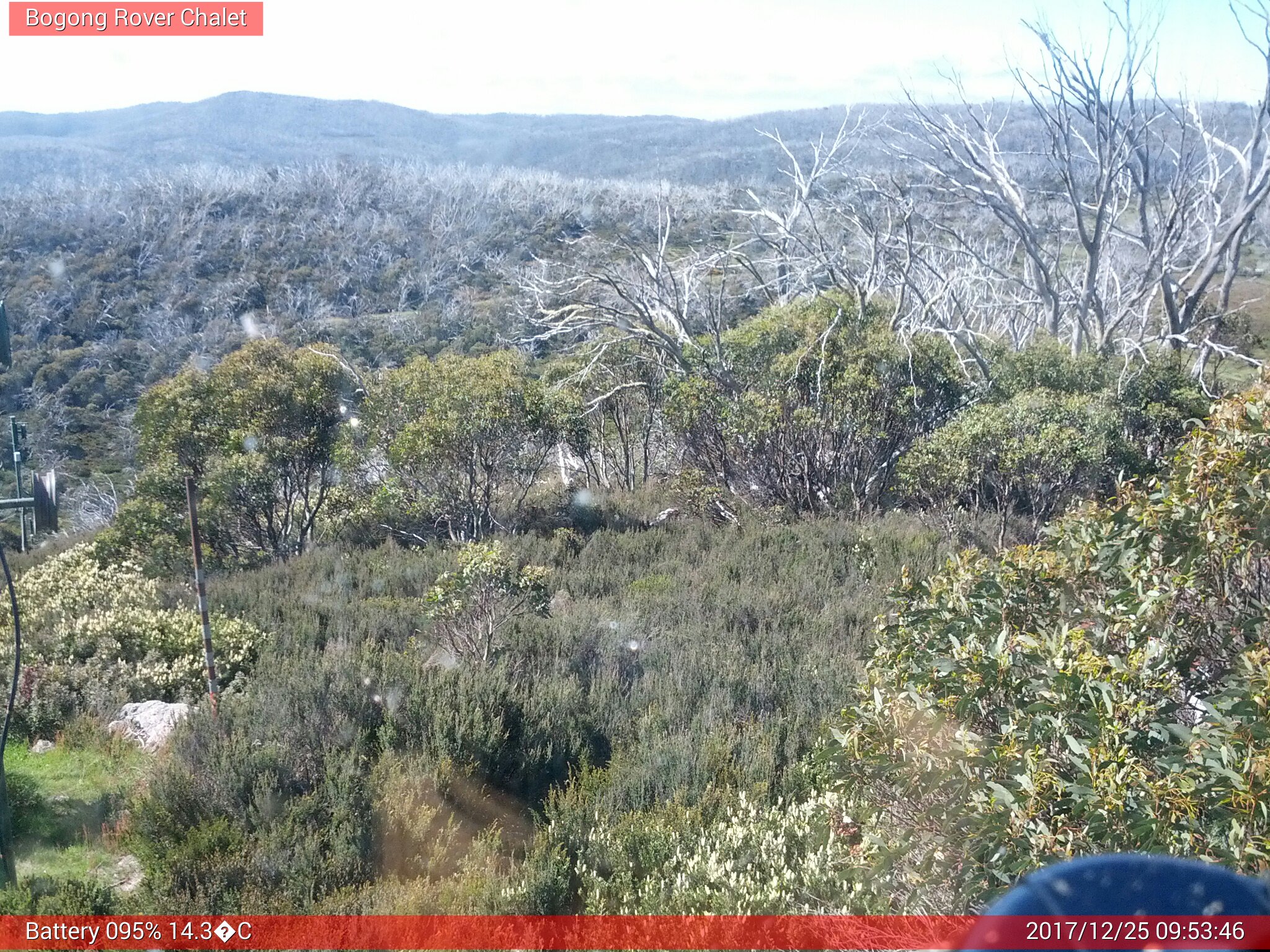 Bogong Web Cam 9:53am Monday 25th of December 2017