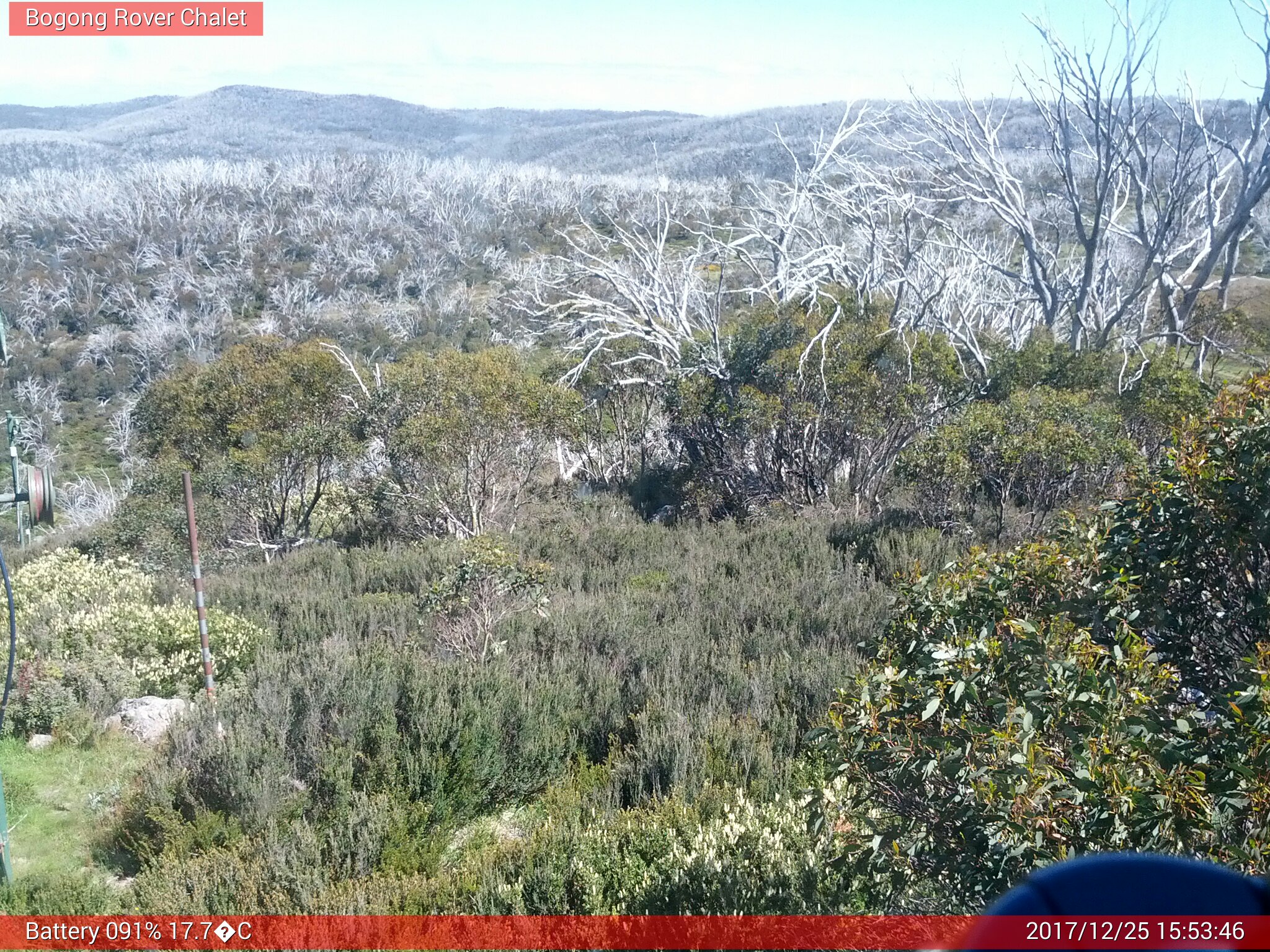 Bogong Web Cam 3:53pm Monday 25th of December 2017