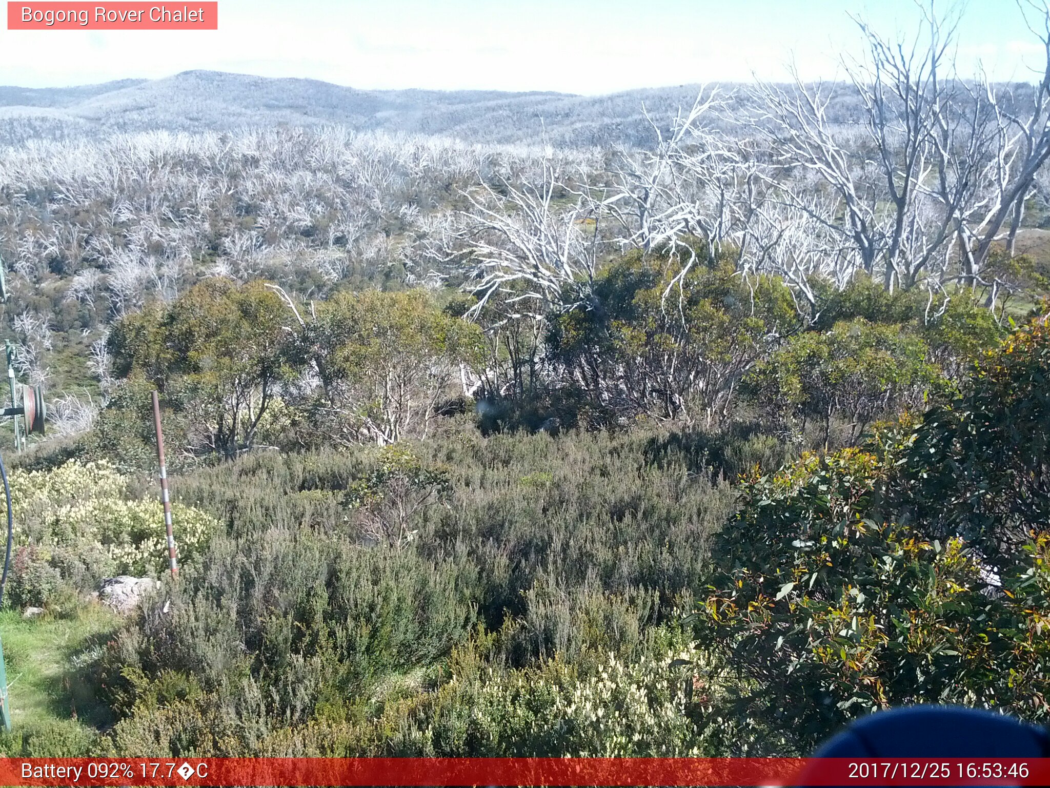 Bogong Web Cam 4:53pm Monday 25th of December 2017