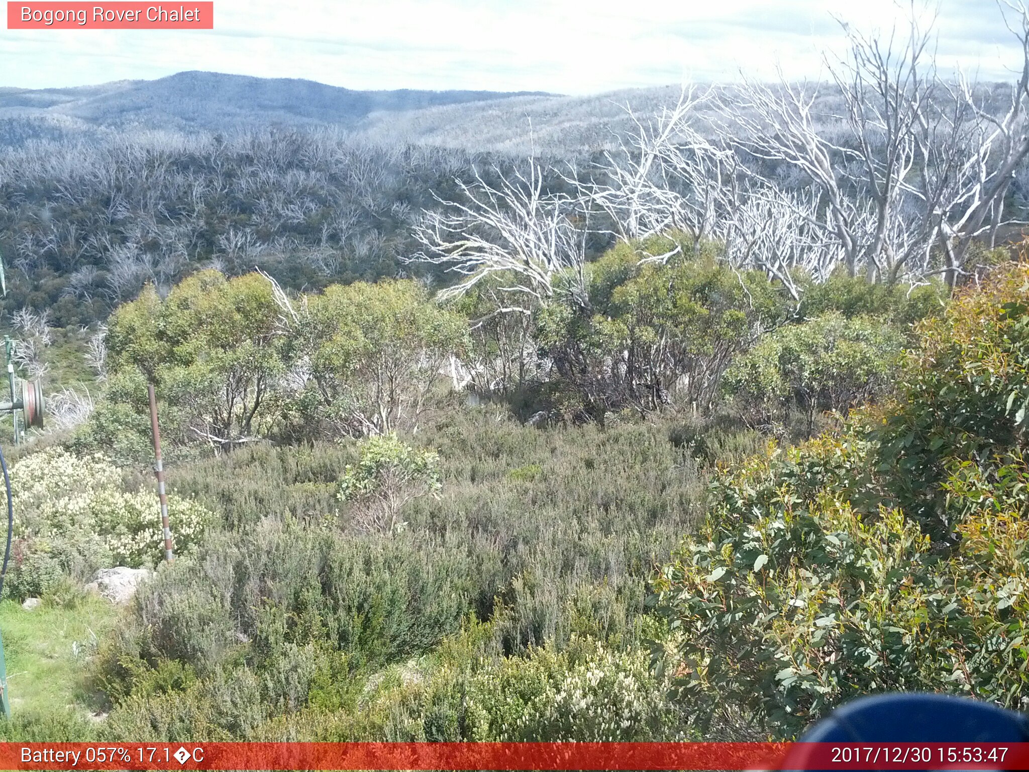 Bogong Web Cam 3:53pm Saturday 30th of December 2017