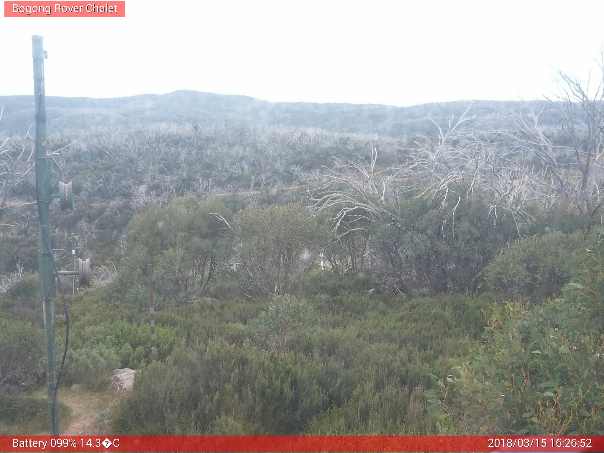 Bogong Web Cam 4:26pm Thursday 15th of March 2018