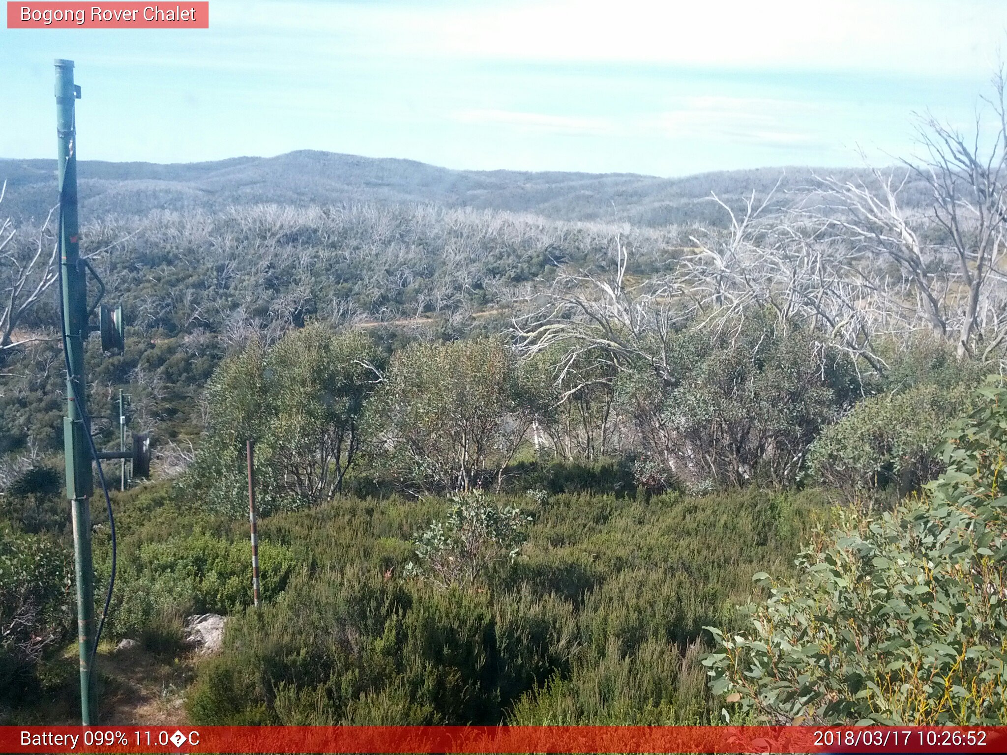 Bogong Web Cam 10:26am Saturday 17th of March 2018