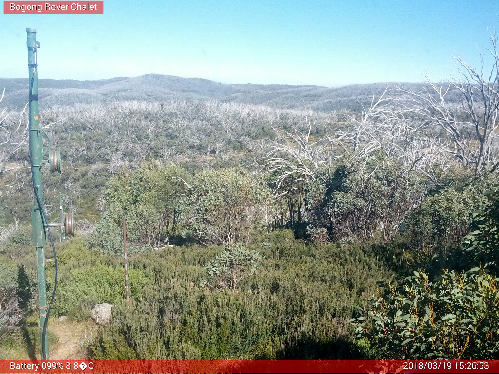 Bogong Web Cam 3:26pm Monday 19th of March 2018