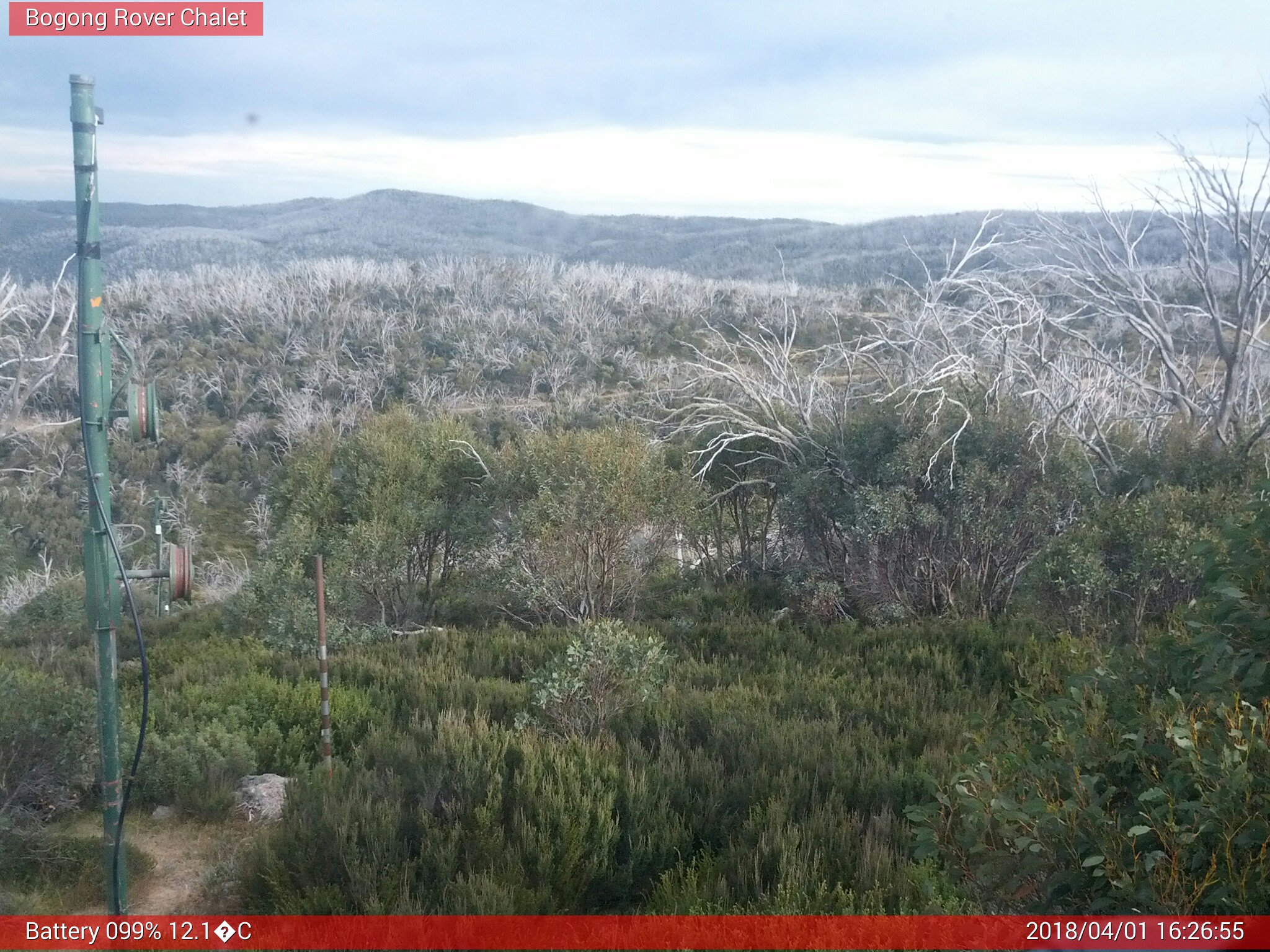 Bogong Web Cam 4:26pm Sunday 1st of April 2018