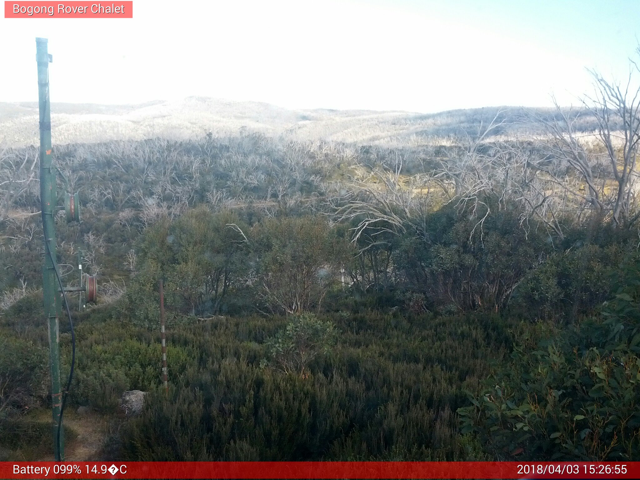 Bogong Web Cam 3:26pm Tuesday 3rd of April 2018