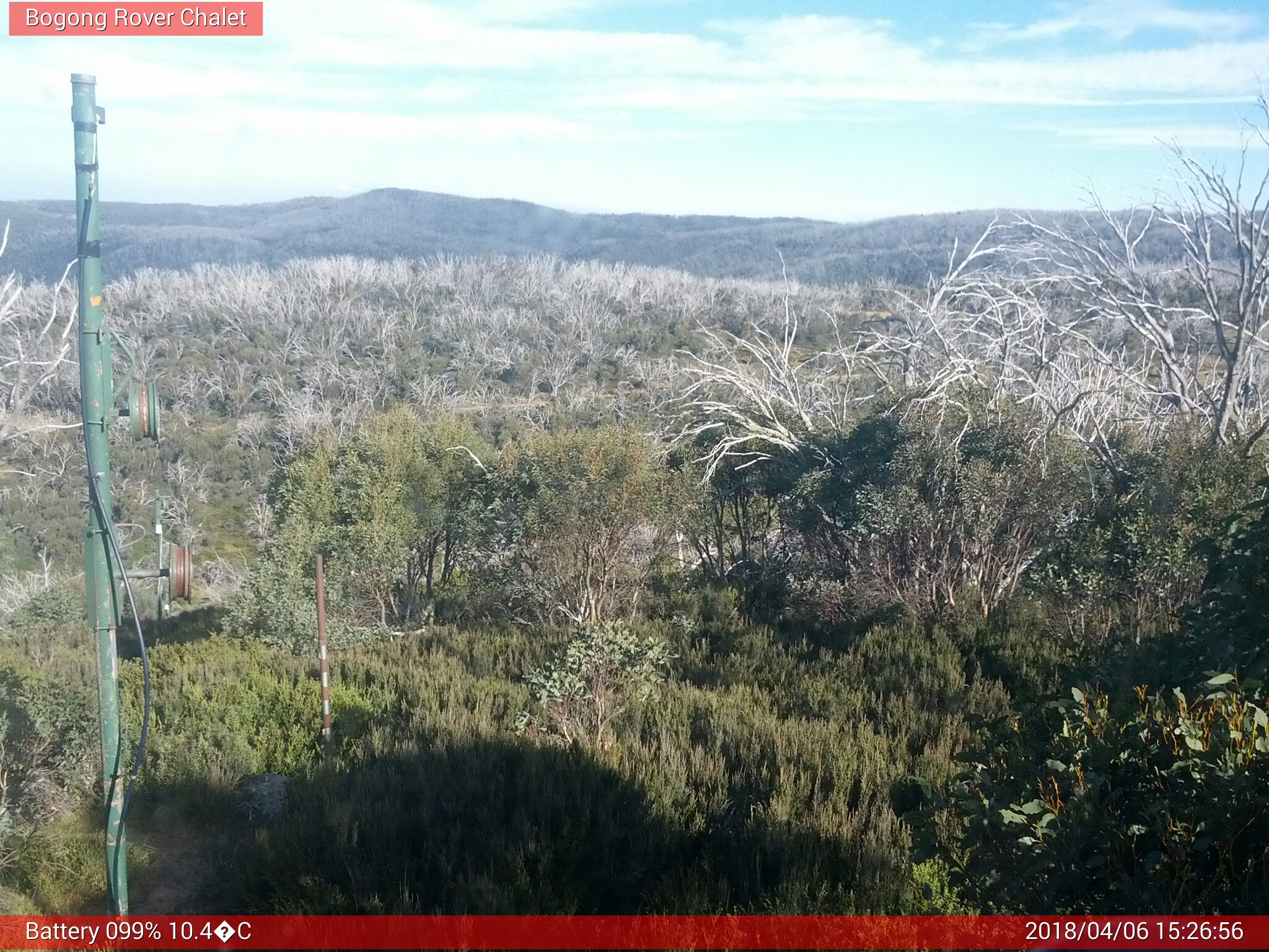 Bogong Web Cam 3:26pm Friday 6th of April 2018