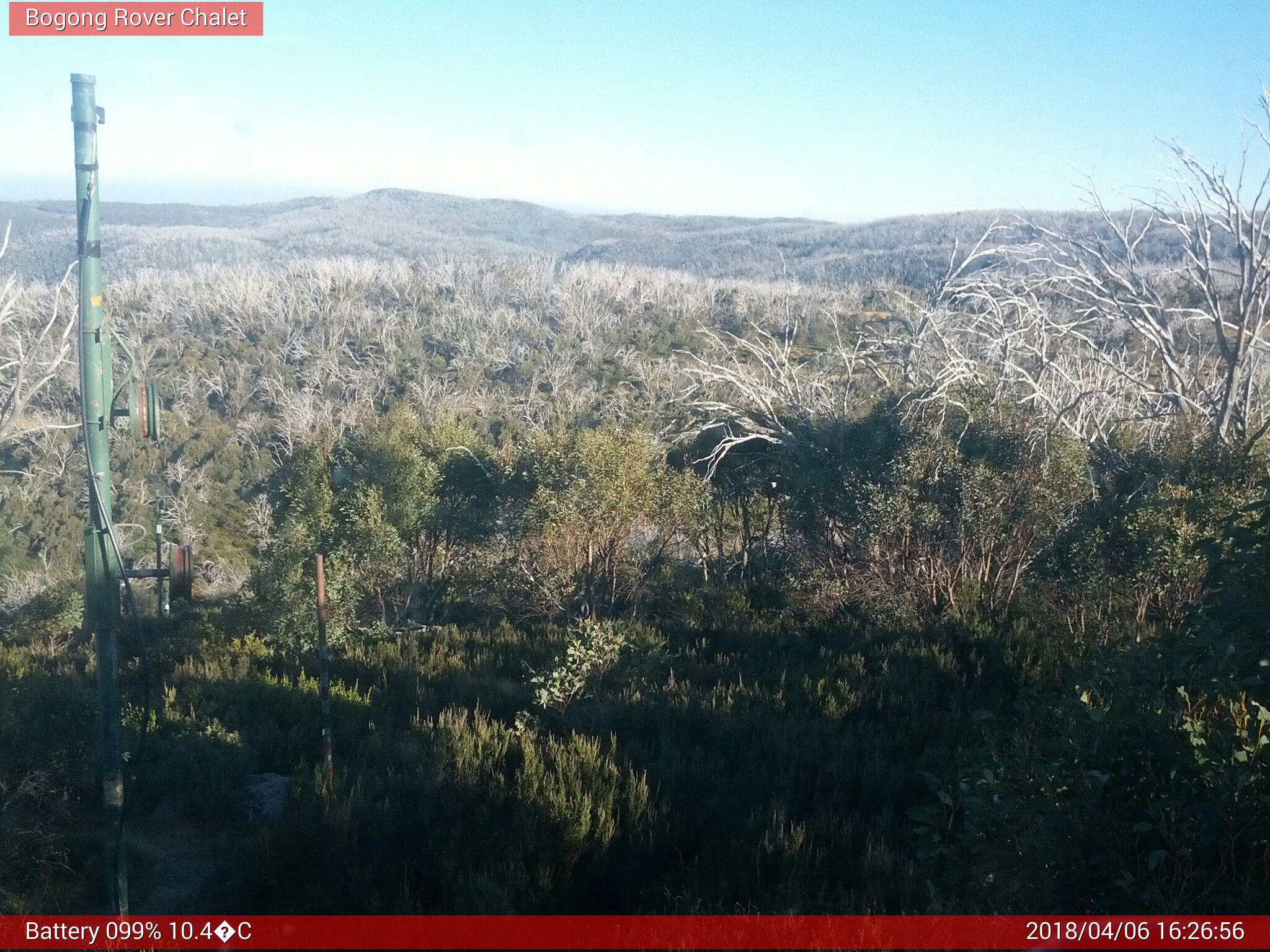 Bogong Web Cam 4:26pm Friday 6th of April 2018