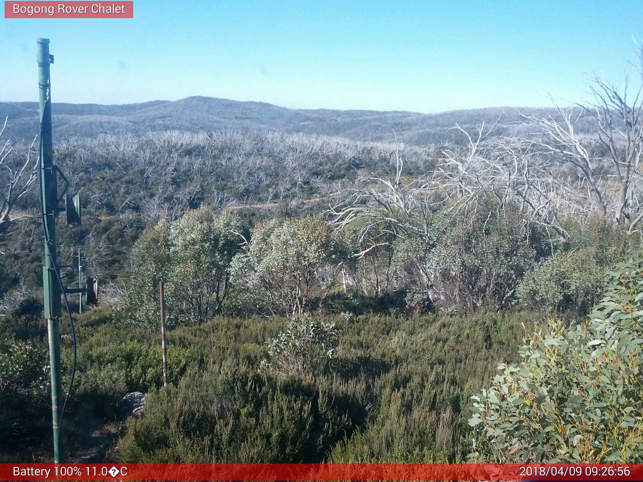 Bogong Web Cam 9:26am Monday 9th of April 2018