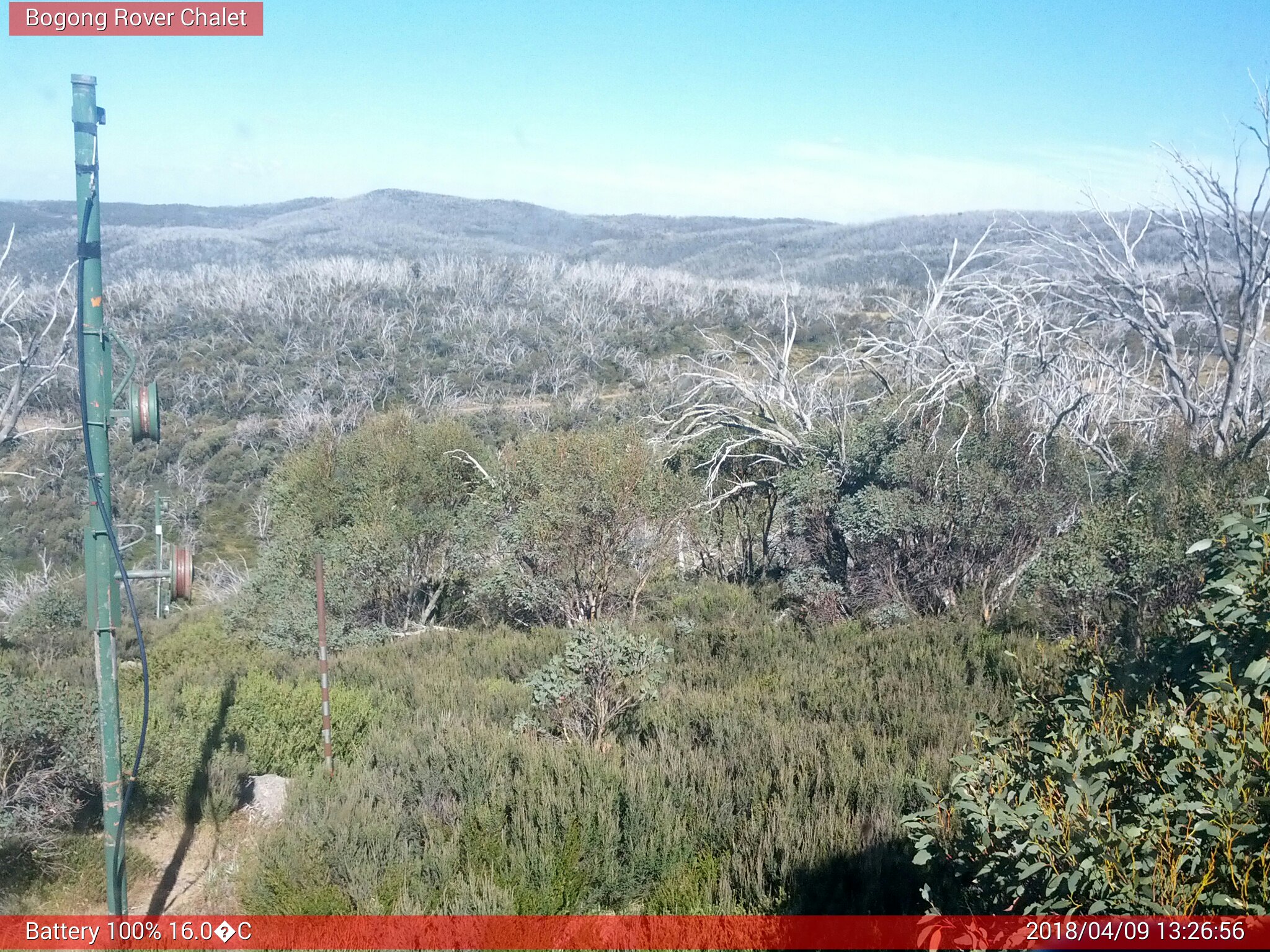 Bogong Web Cam 1:26pm Monday 9th of April 2018