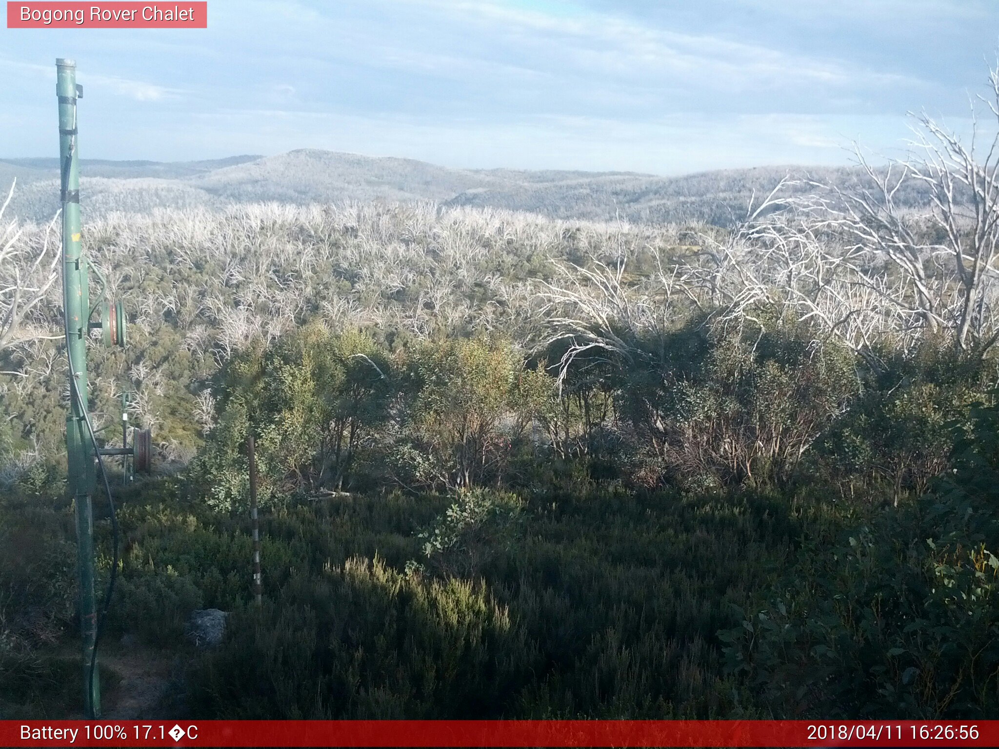 Bogong Web Cam 4:26pm Wednesday 11th of April 2018