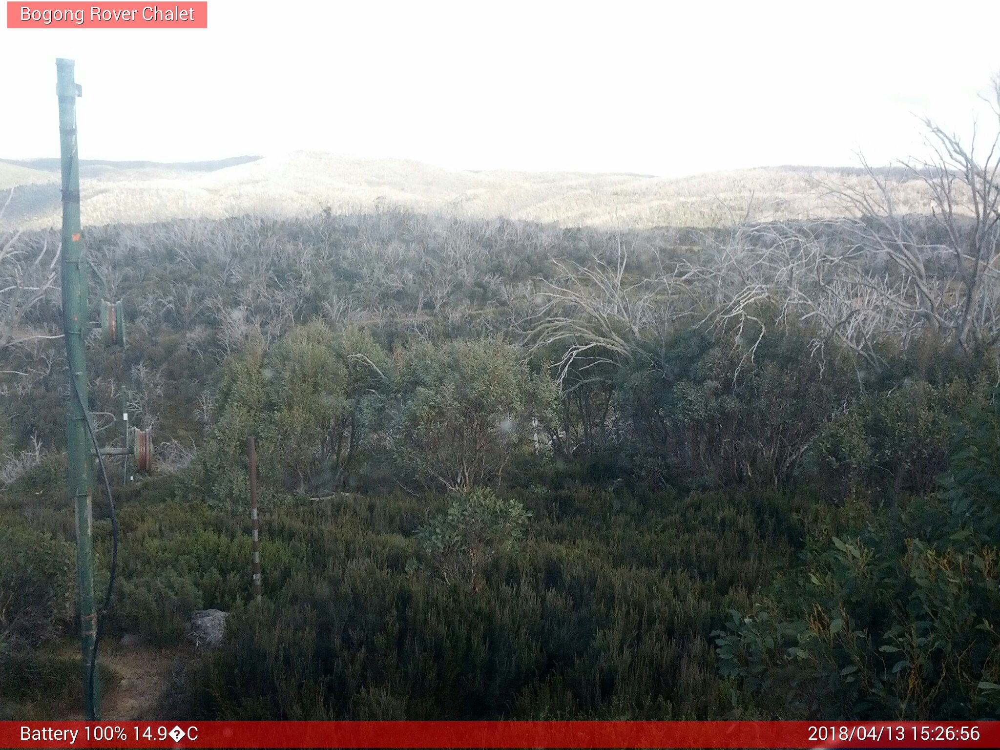 Bogong Web Cam 3:26pm Friday 13th of April 2018