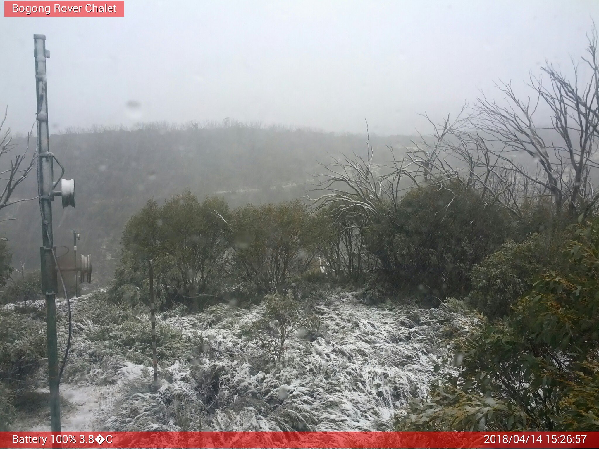 Bogong Web Cam 3:26pm Saturday 14th of April 2018