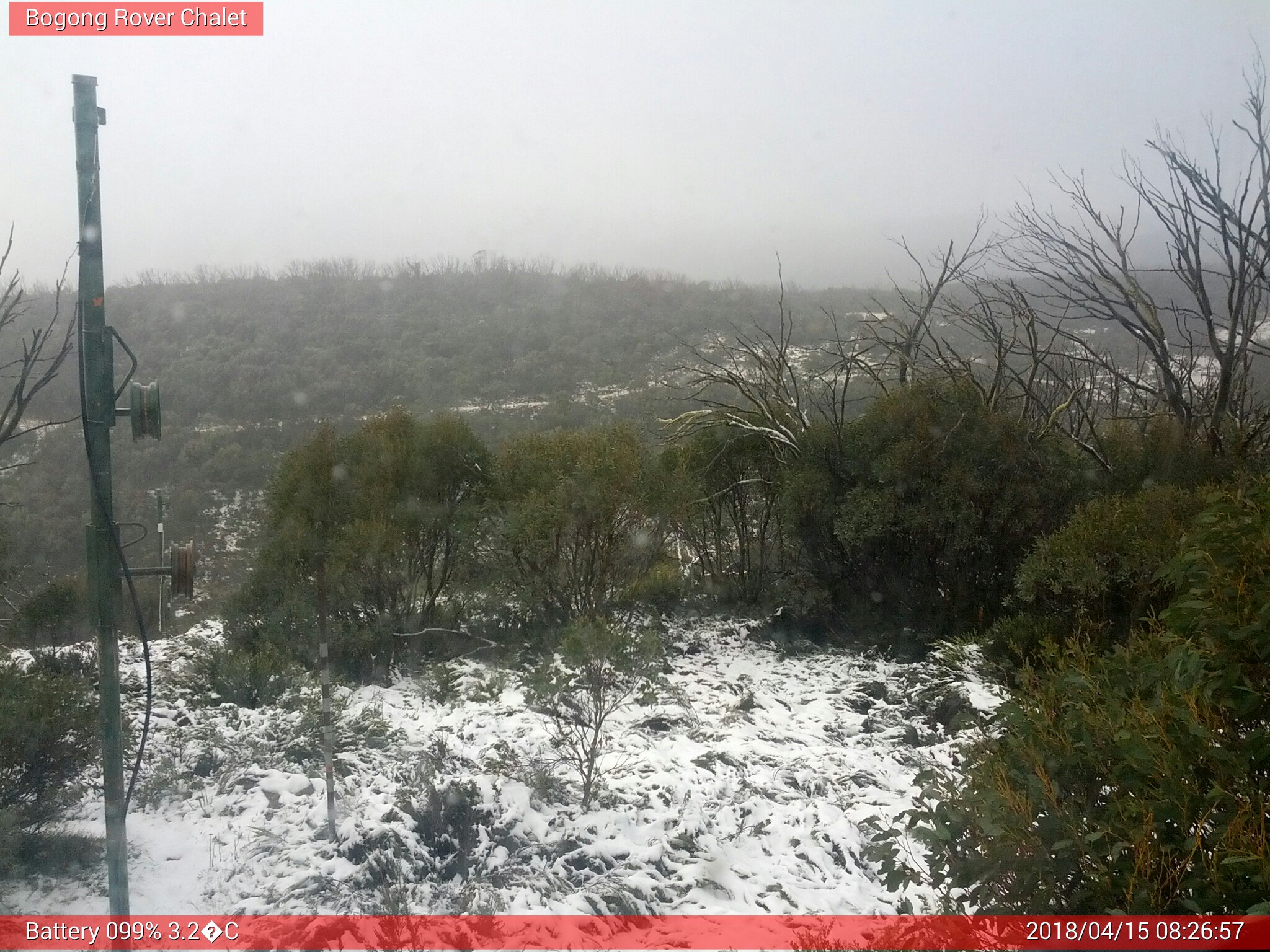 Bogong Web Cam 8:26am Sunday 15th of April 2018