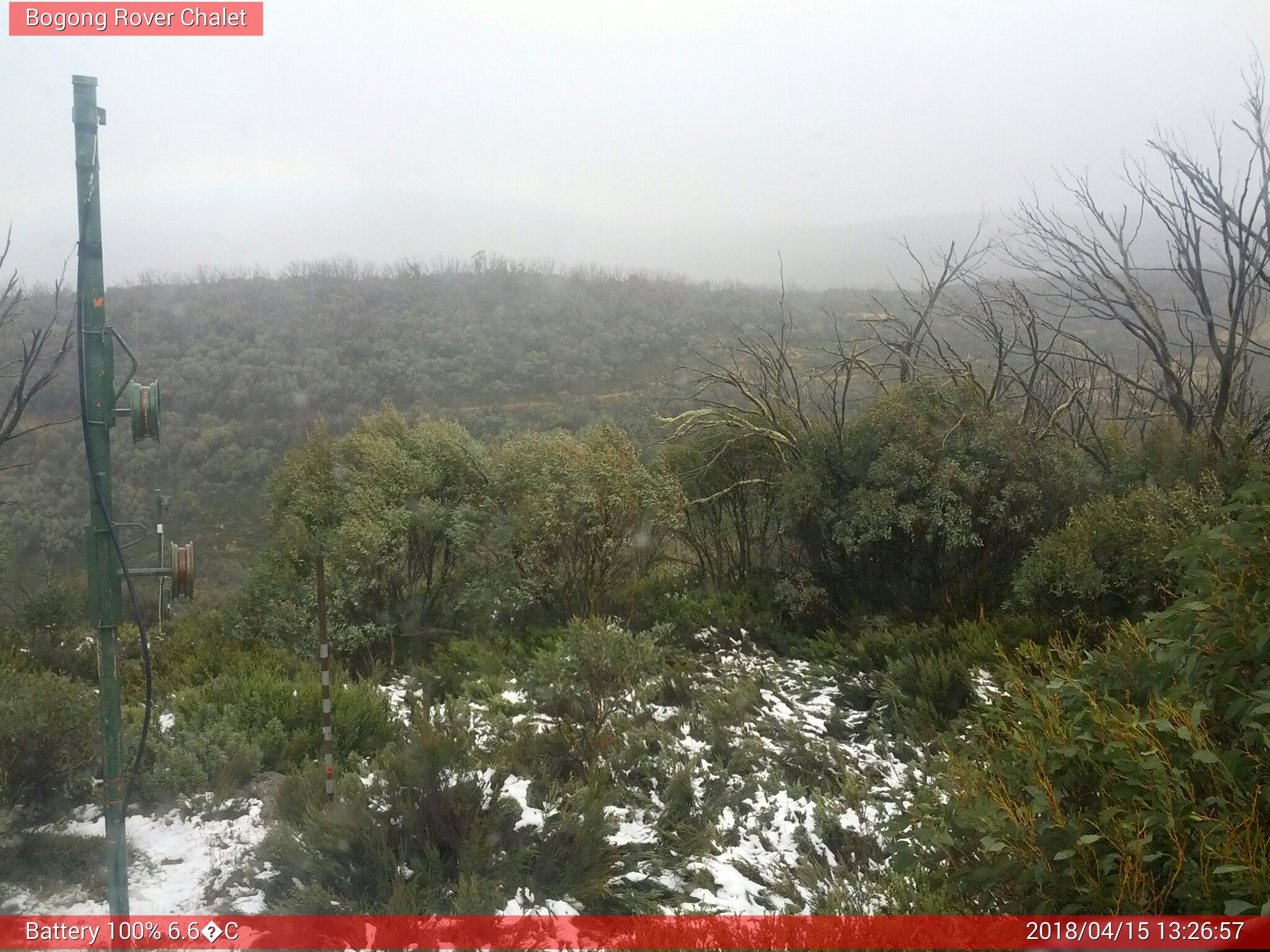 Bogong Web Cam 1:26pm Sunday 15th of April 2018