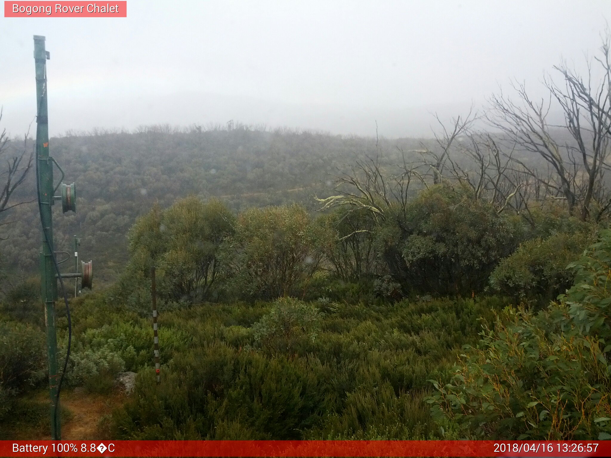 Bogong Web Cam 1:26pm Monday 16th of April 2018