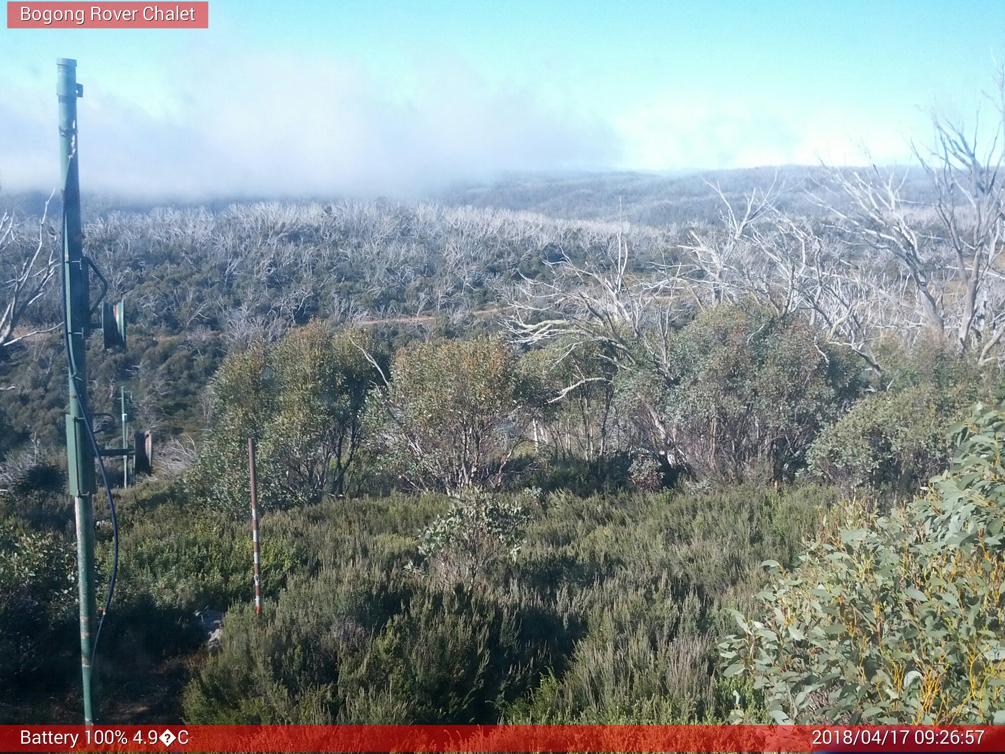 Bogong Web Cam 9:26am Tuesday 17th of April 2018