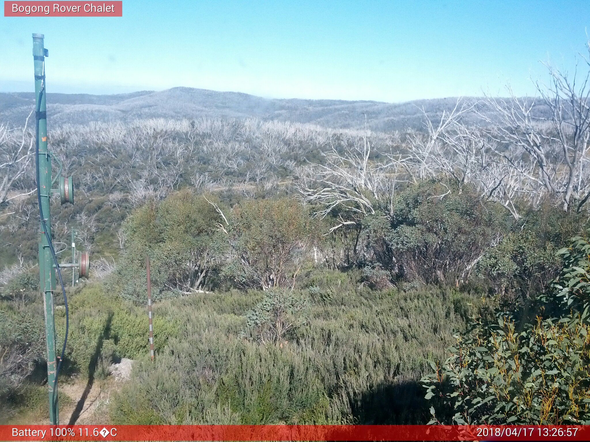 Bogong Web Cam 1:26pm Tuesday 17th of April 2018