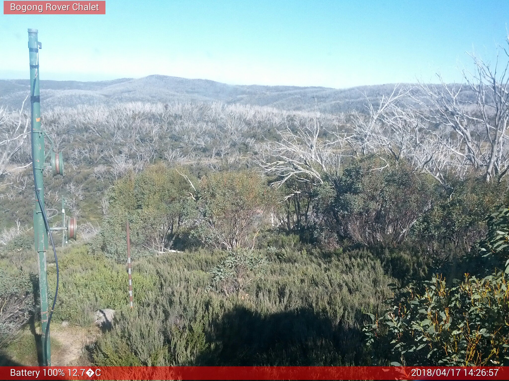 Bogong Web Cam 2:26pm Tuesday 17th of April 2018