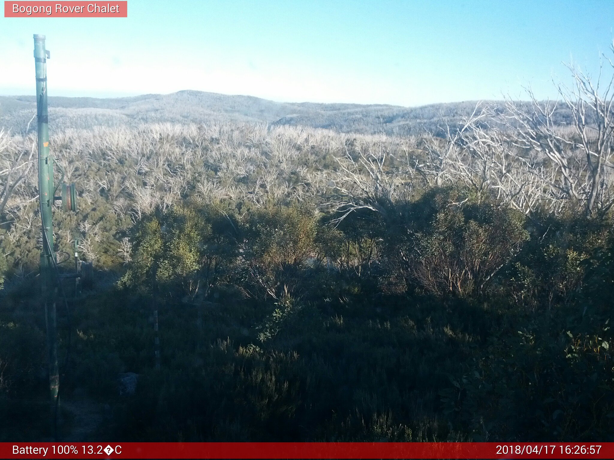 Bogong Web Cam 4:26pm Tuesday 17th of April 2018