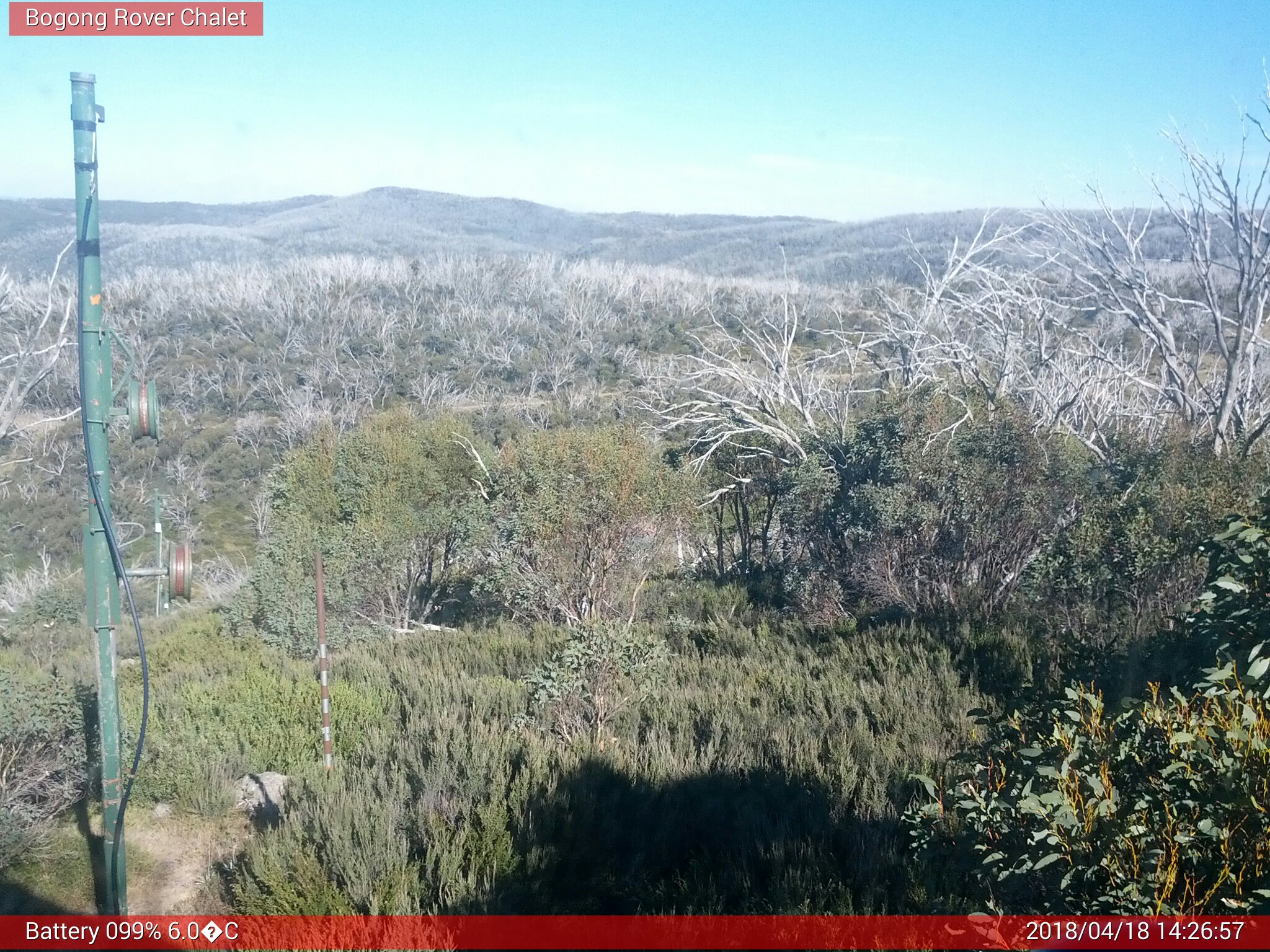 Bogong Web Cam 2:26pm Wednesday 18th of April 2018