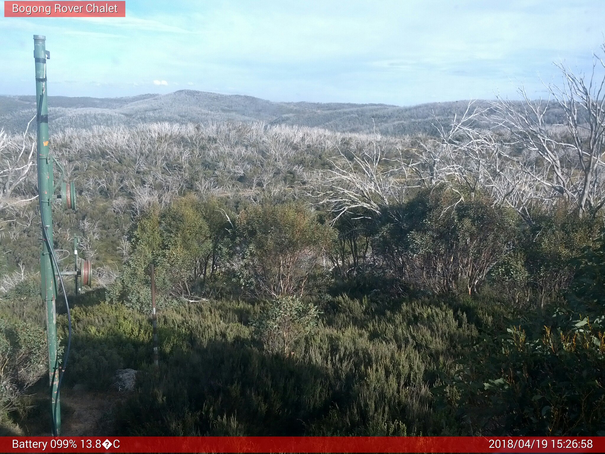 Bogong Web Cam 3:26pm Thursday 19th of April 2018